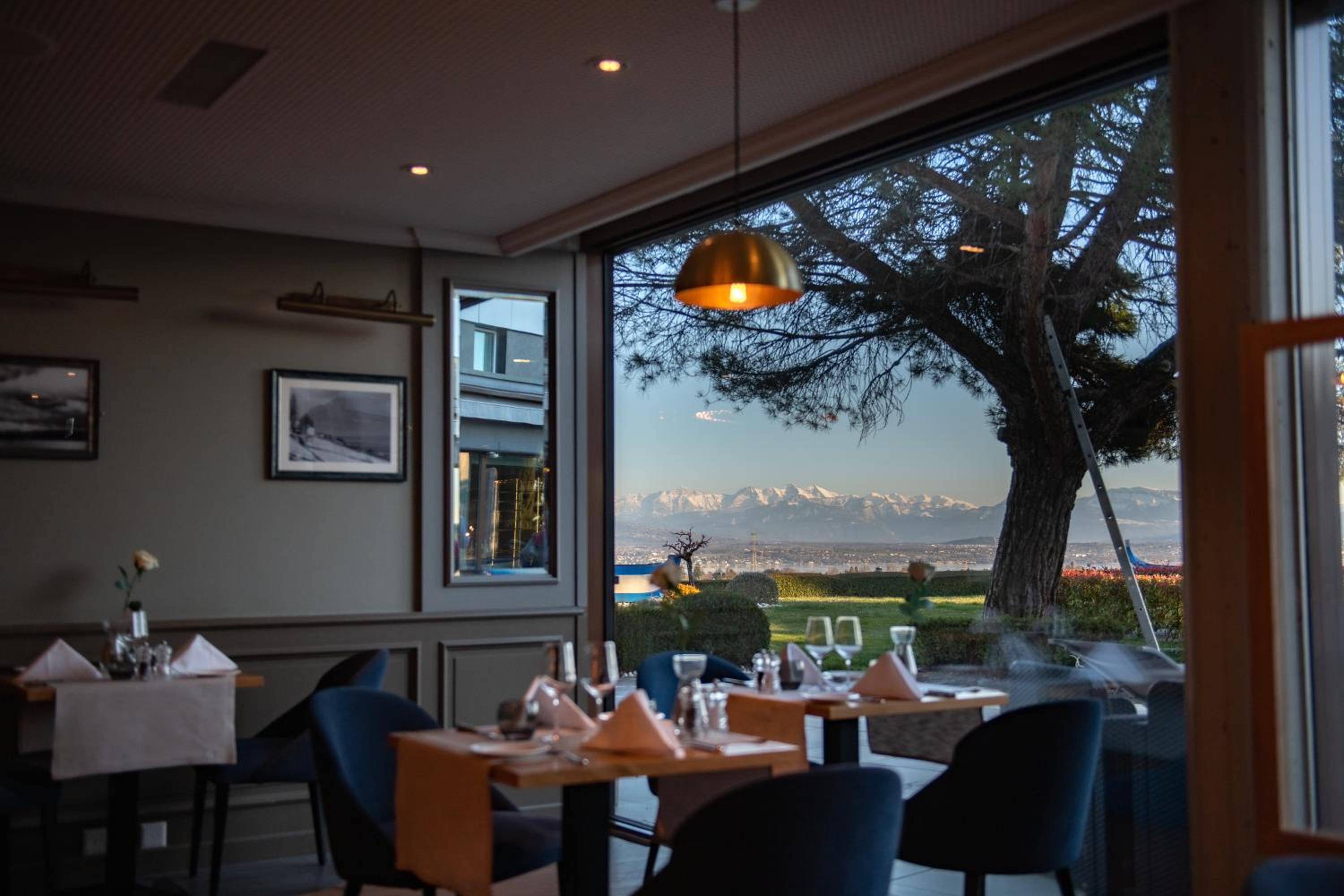 Everness Hotel & Resort