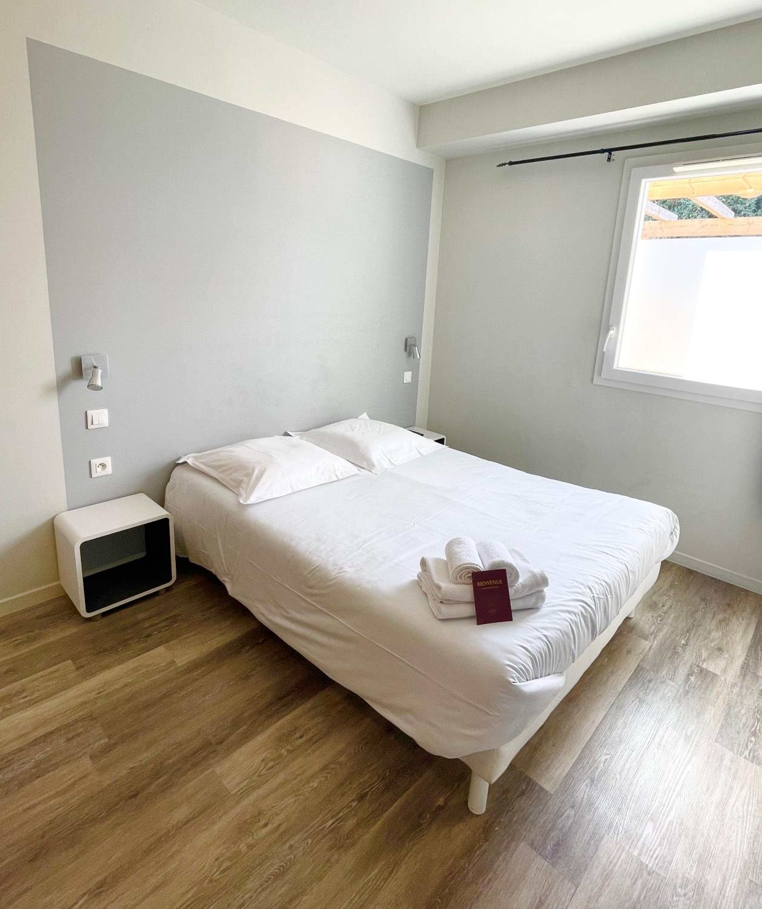 Hôtel Némo Pau Aéroport