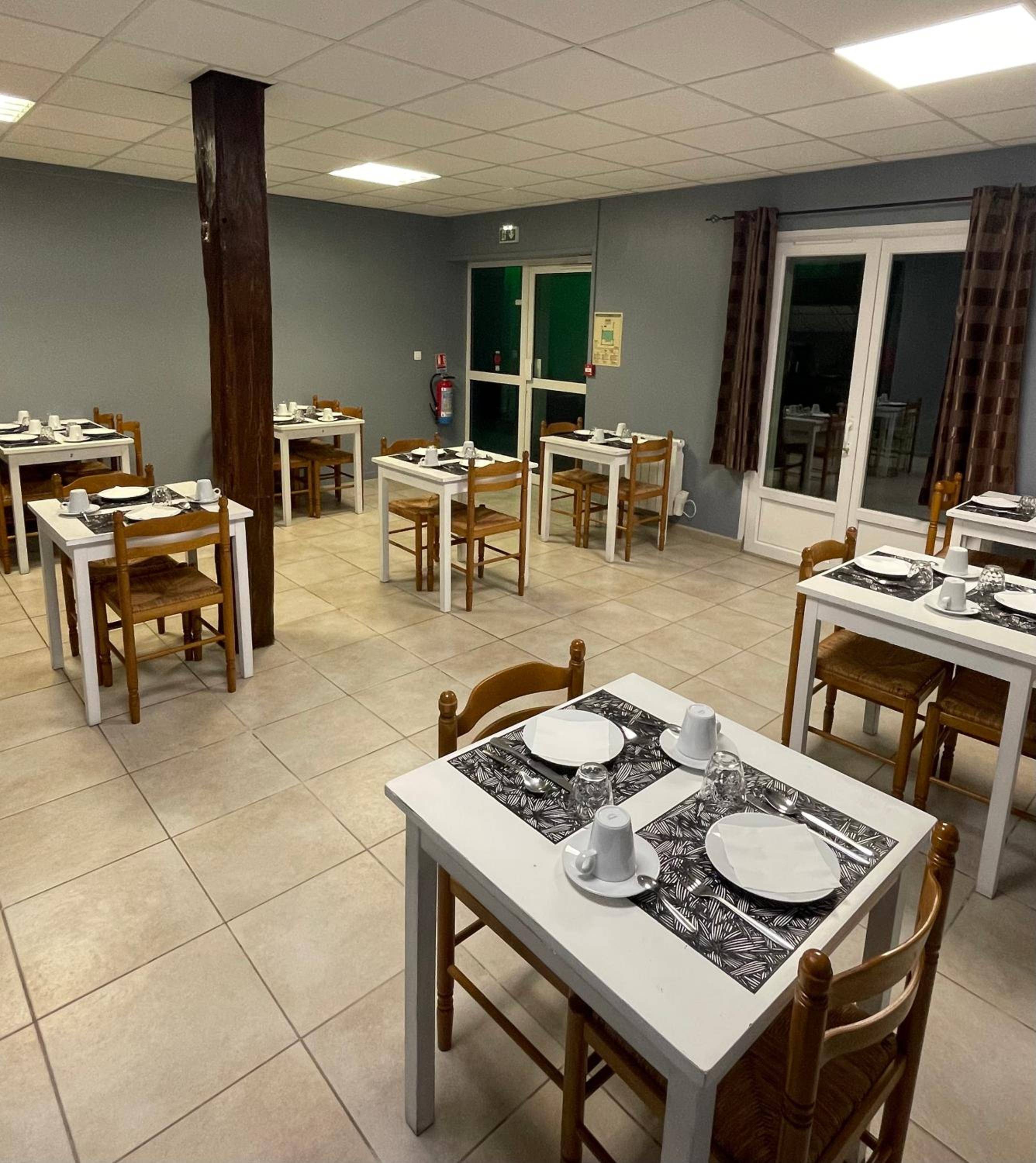 Hôtel Némo Pau Aéroport