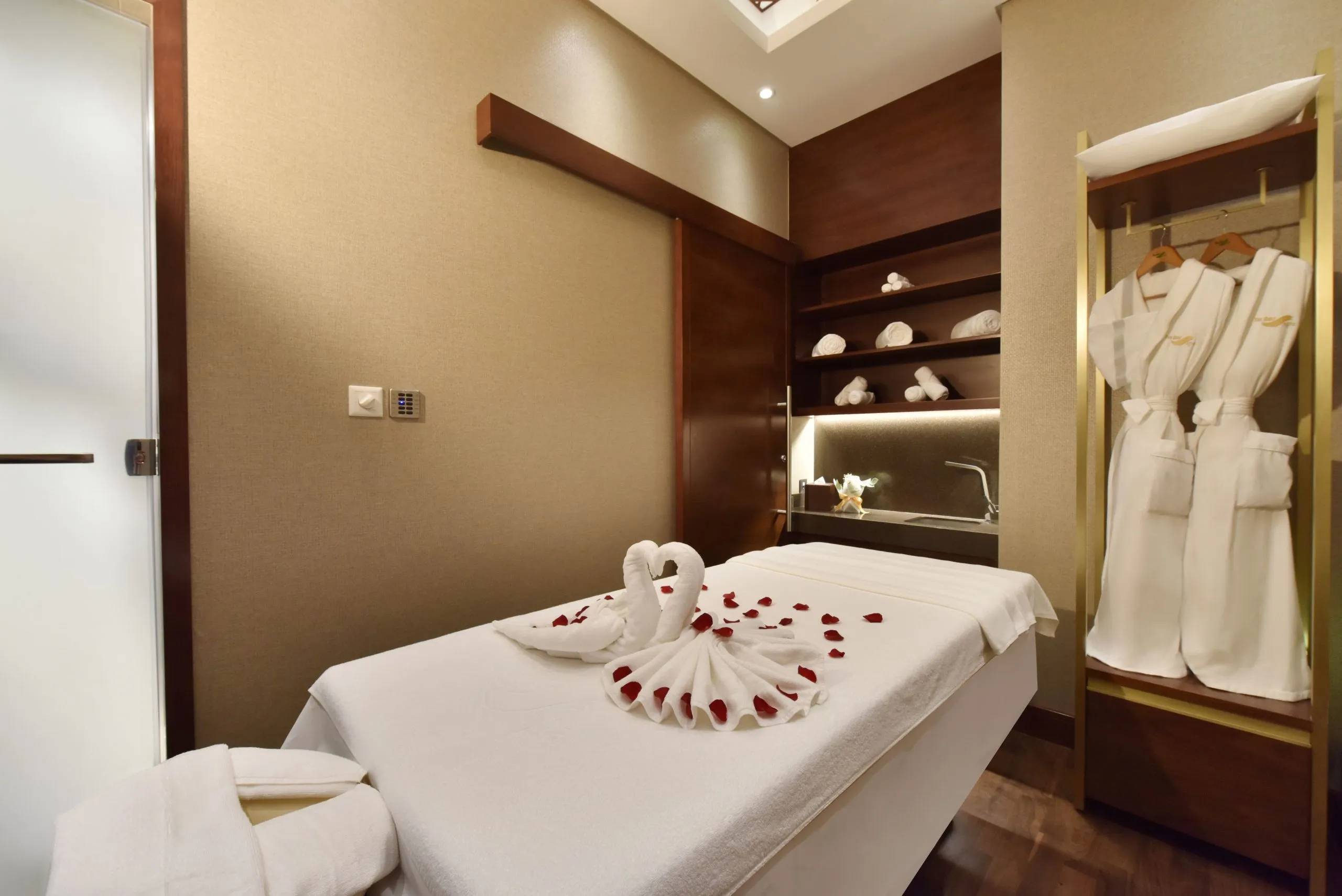 Bahrain Airport Hotel Airside Hotel for Transiting and Departing Passengers only