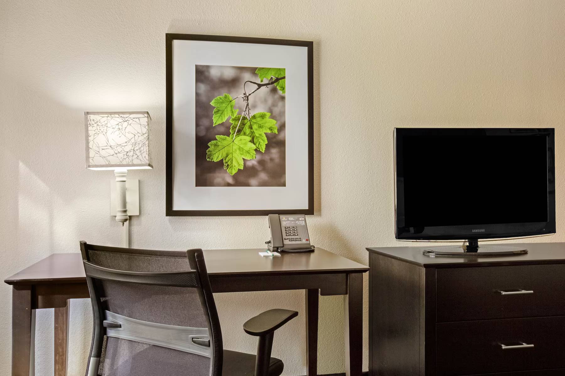 La Quinta Inn & Suites by Wyndham Miami Airport East