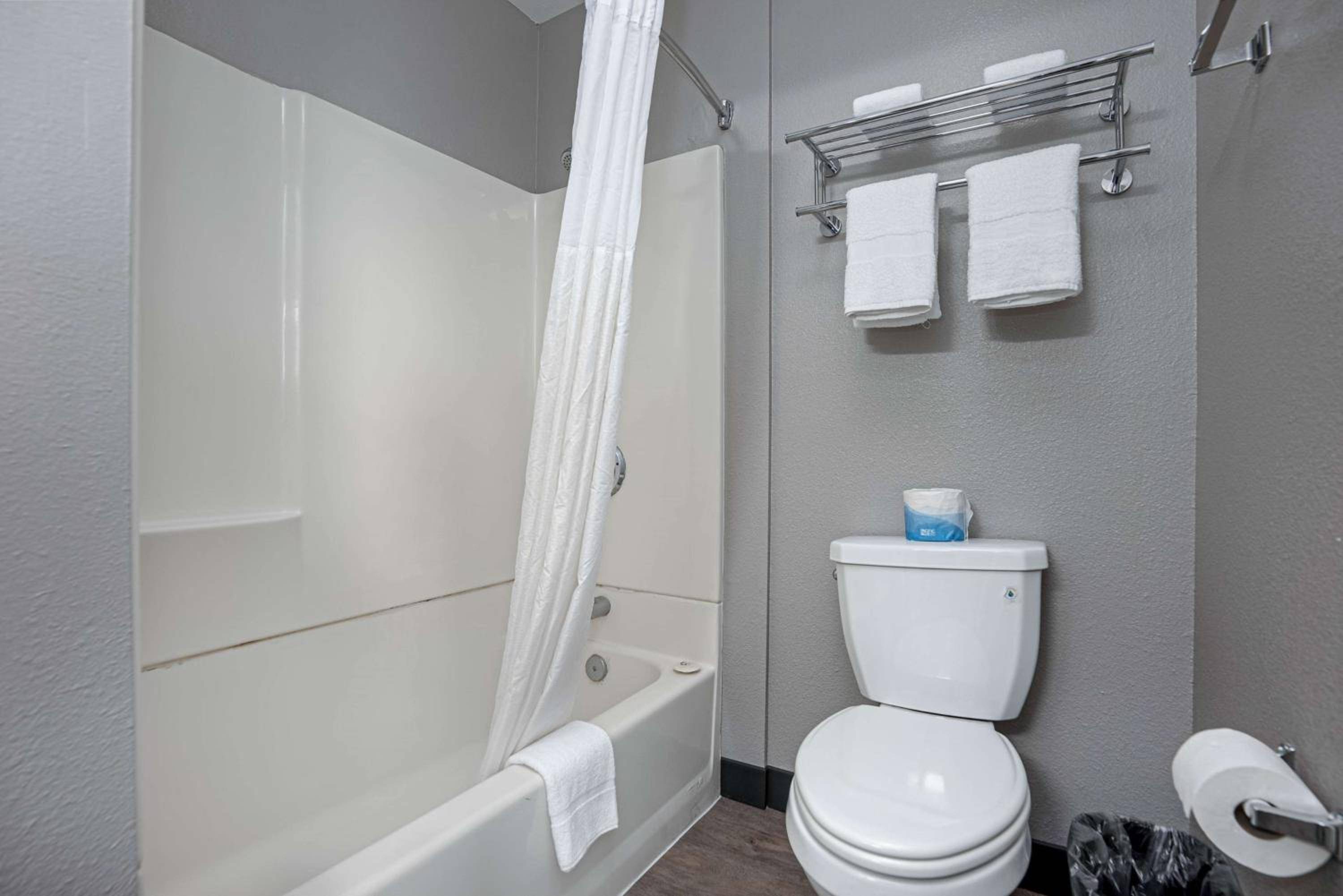 Motel 6-San Diego, CA - Downtown