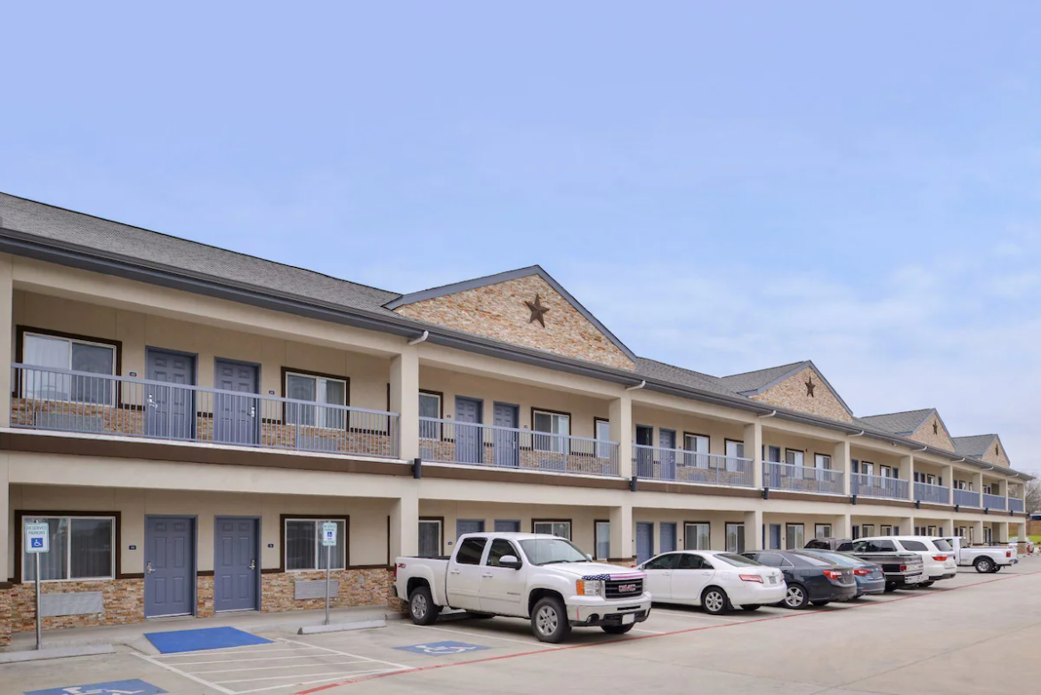 Americas Inn & Suites IAH North