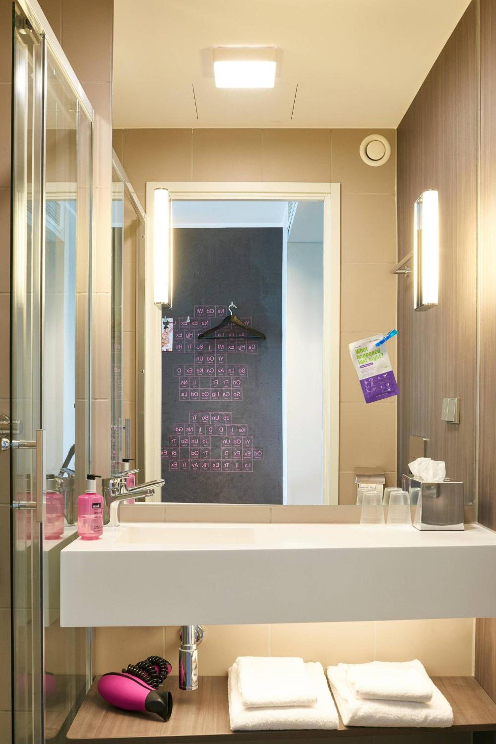 Moxy Frankfurt Airport