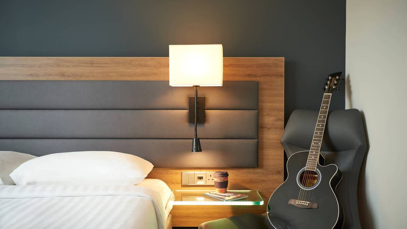 Moxy Edinburgh Airport