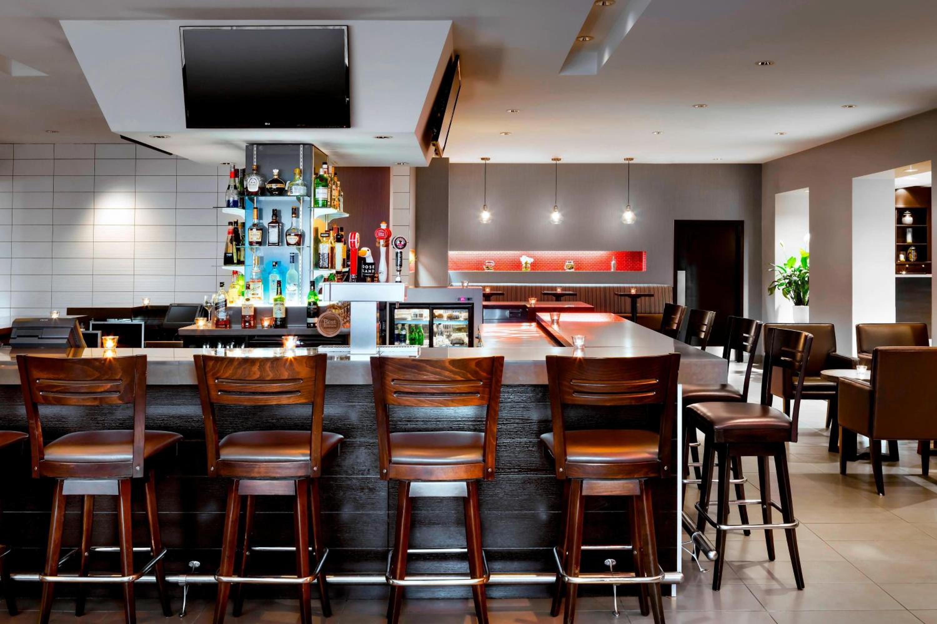 Four Points by Sheraton Mississauga Meadowvale