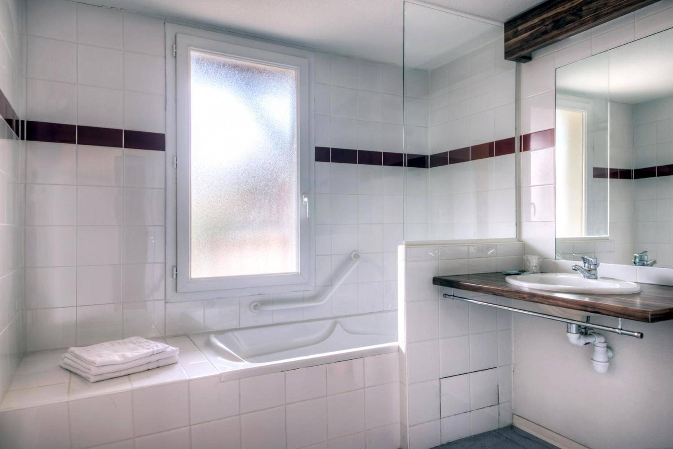 Zenitude Hôtel-Résidences l'Acacia Lourdes