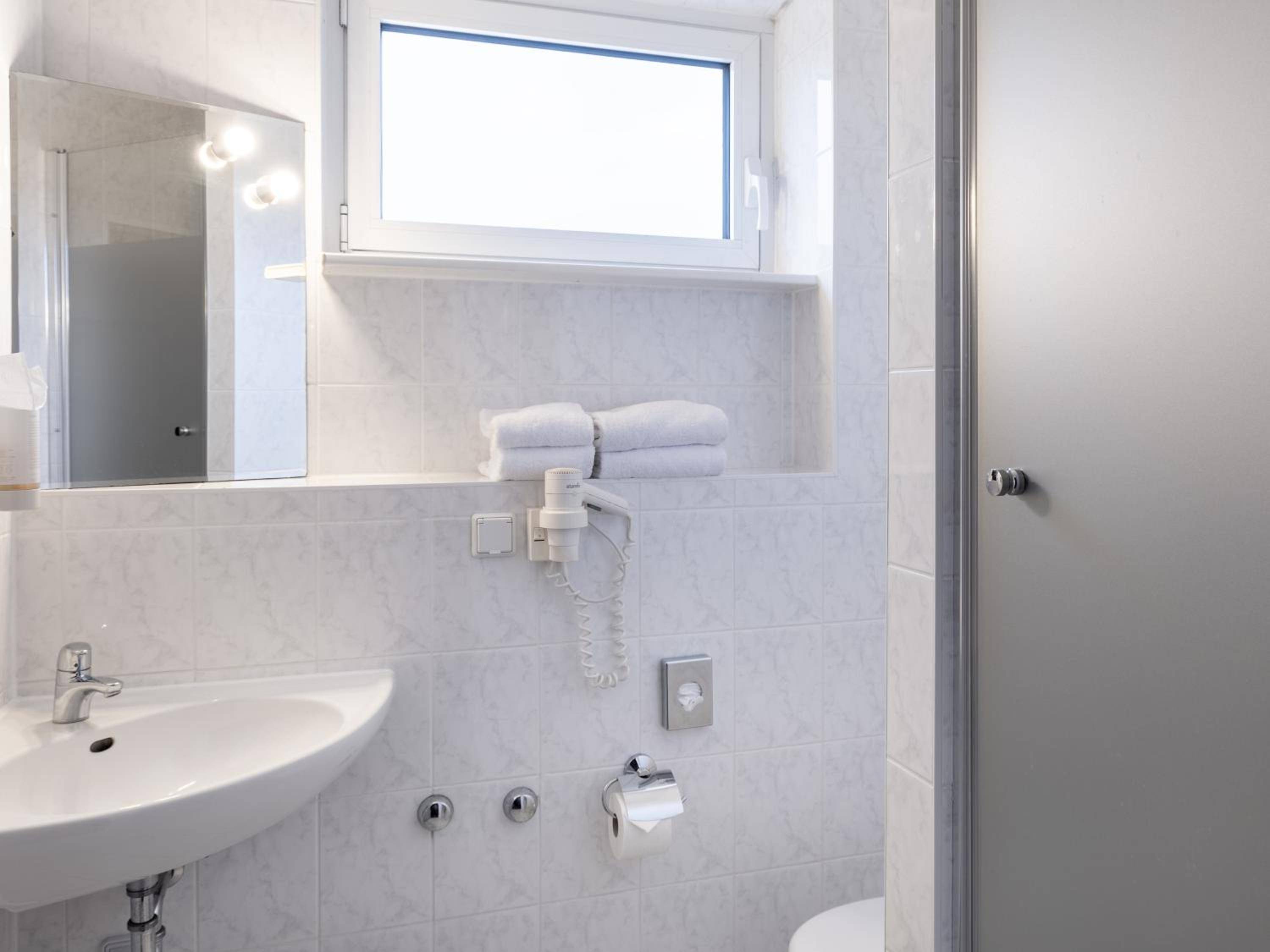 Good Morning + Berlin City East