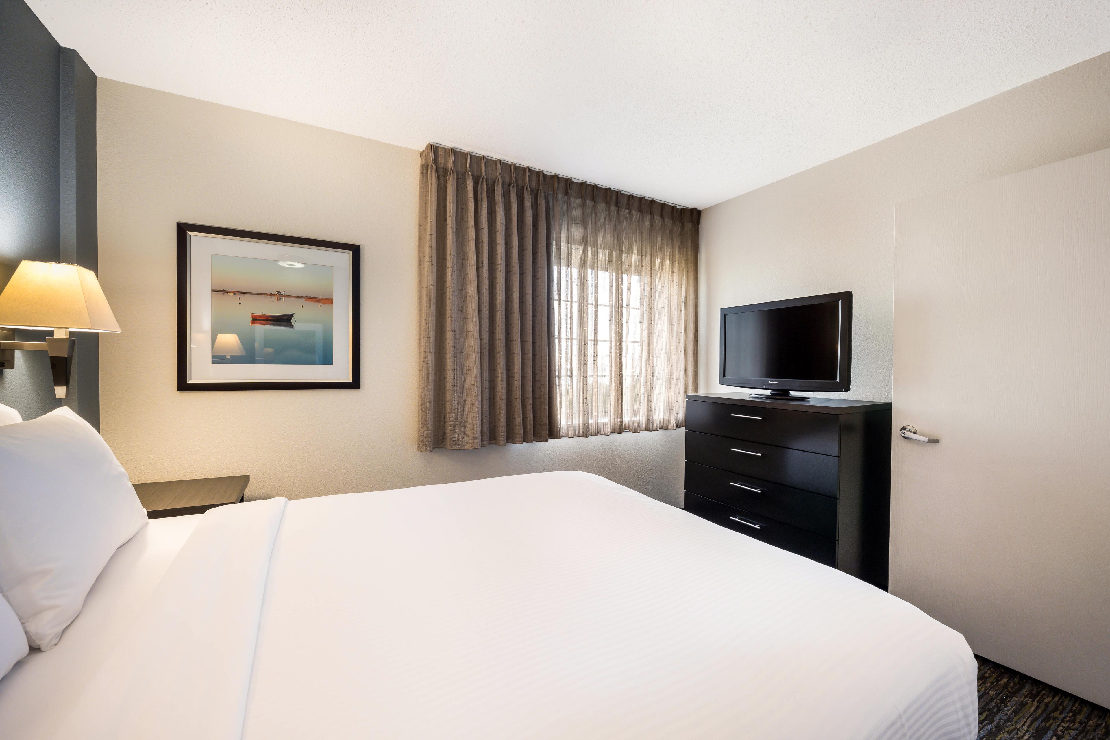 Sonesta Simply Suites Detroit Ann Arbor