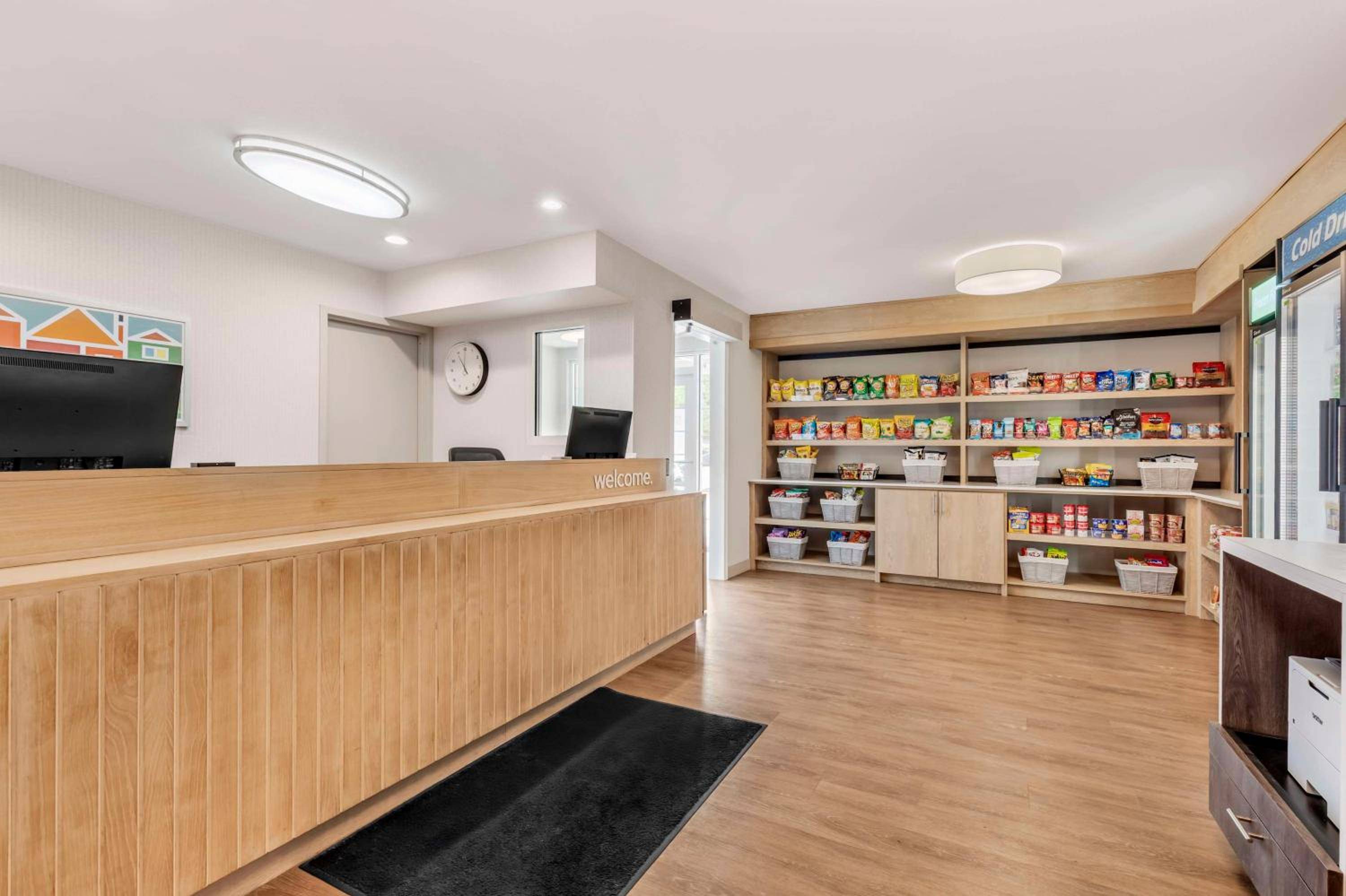 Sonesta Simply Suites Baltimore BWI Airport