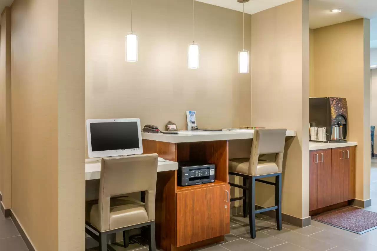 Comfort Inn & Suites