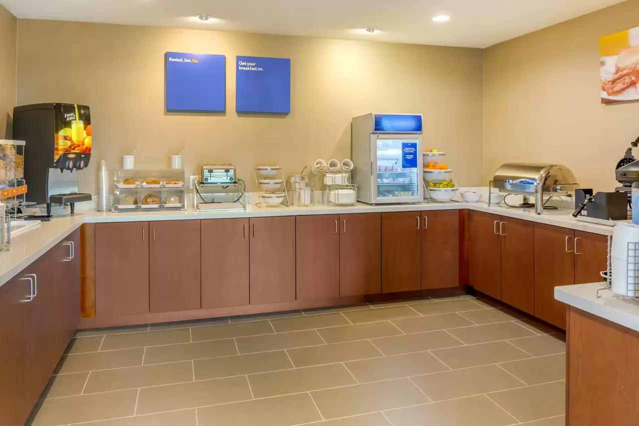 Comfort Inn & Suites