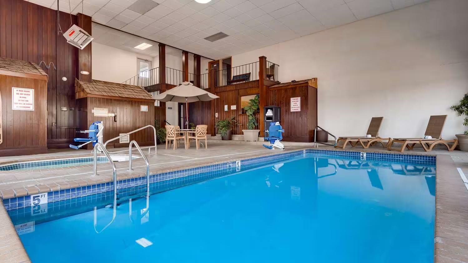 Best Western War Bonnet Inn