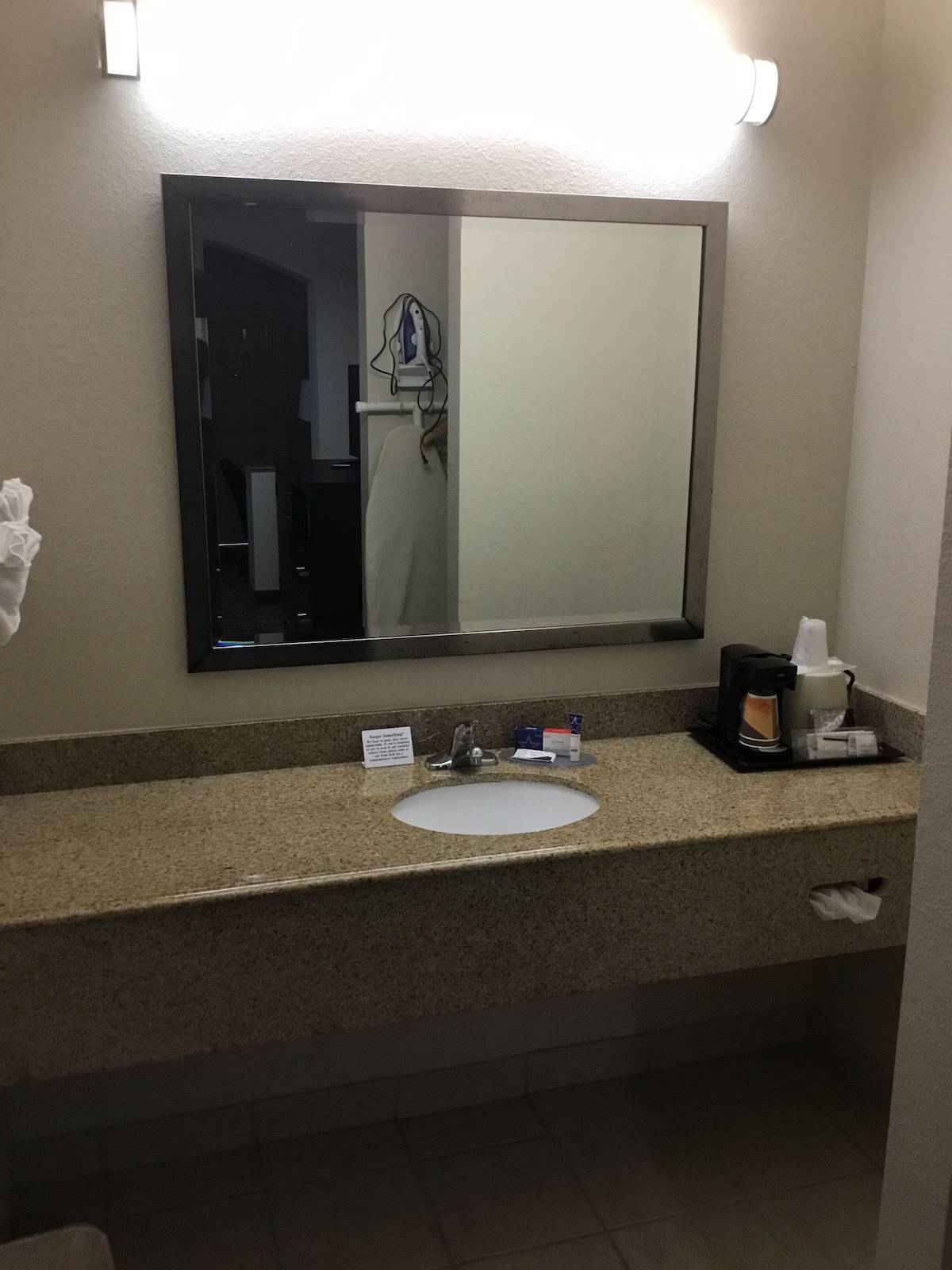 Regency Inn & Suites - Baytown
