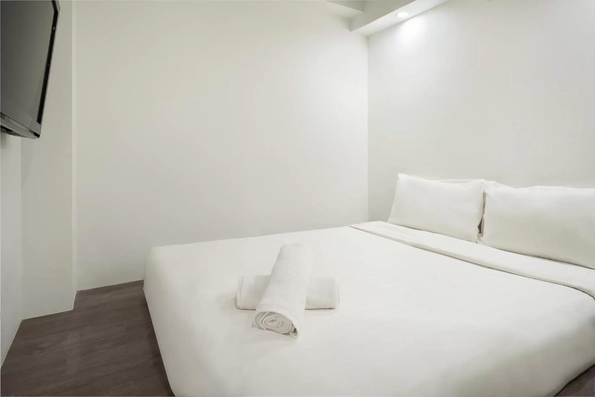 Lion Peak Dickson Hotel