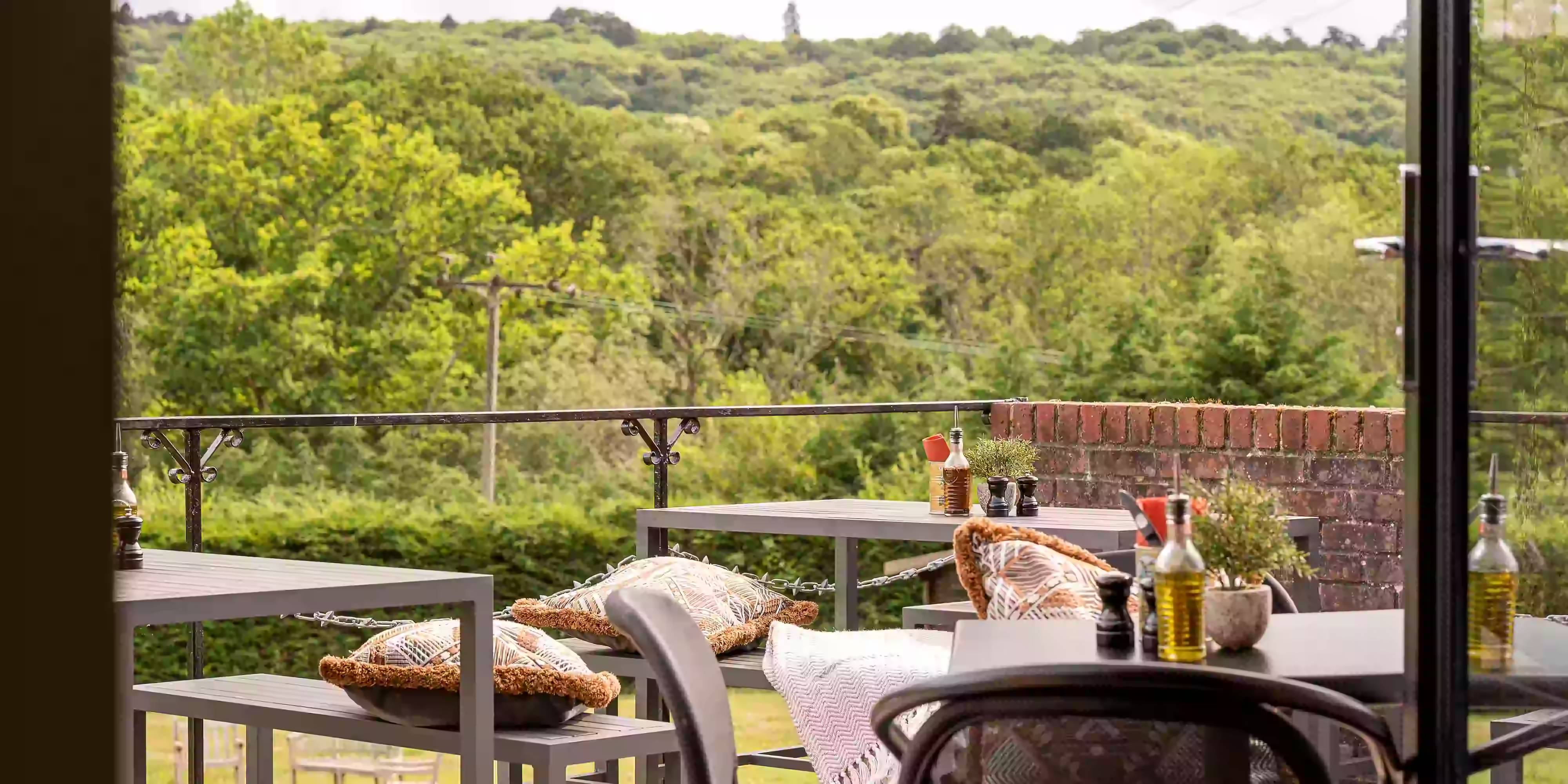 voco Lythe Hill Hotel & Spa, an IHG Hotel