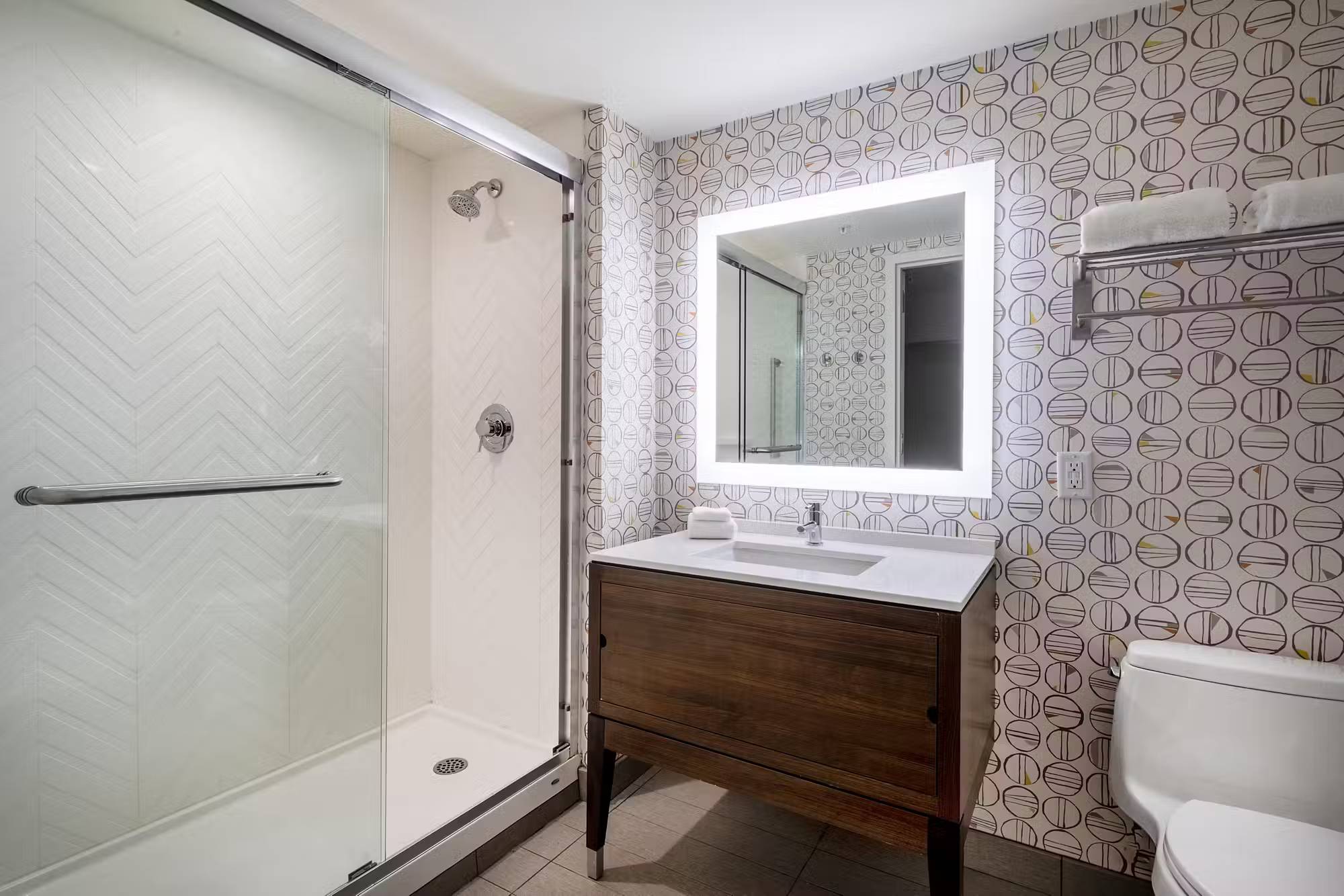 Holiday Inn - Long Island - ISLIP Arpt East, an IHG Hotel