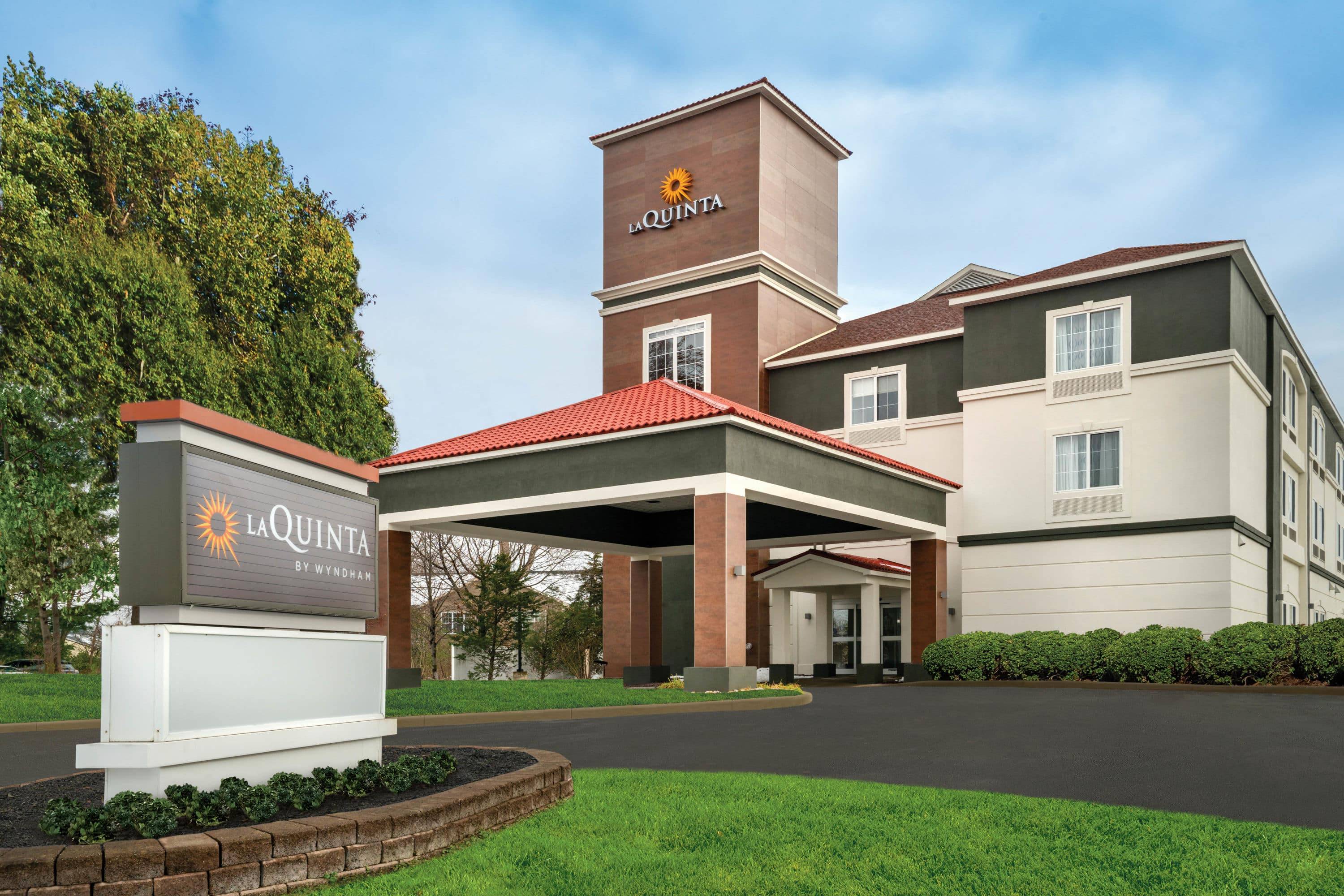 La Quinta by Wyndham Latham Albany Airport