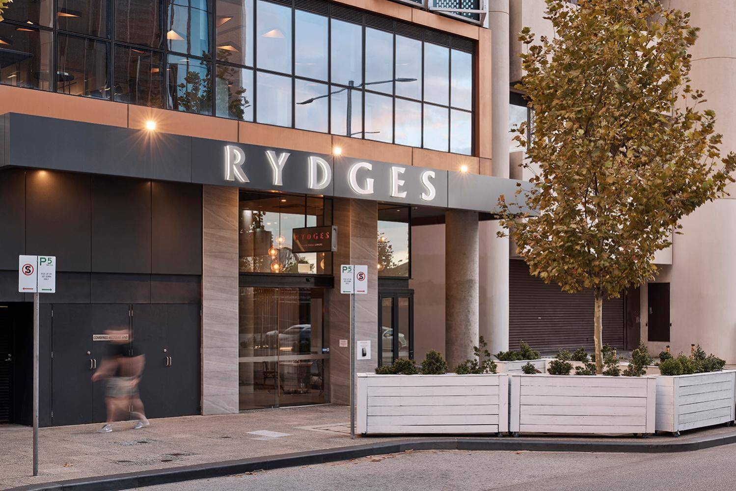 Rydges Perth Kings Square