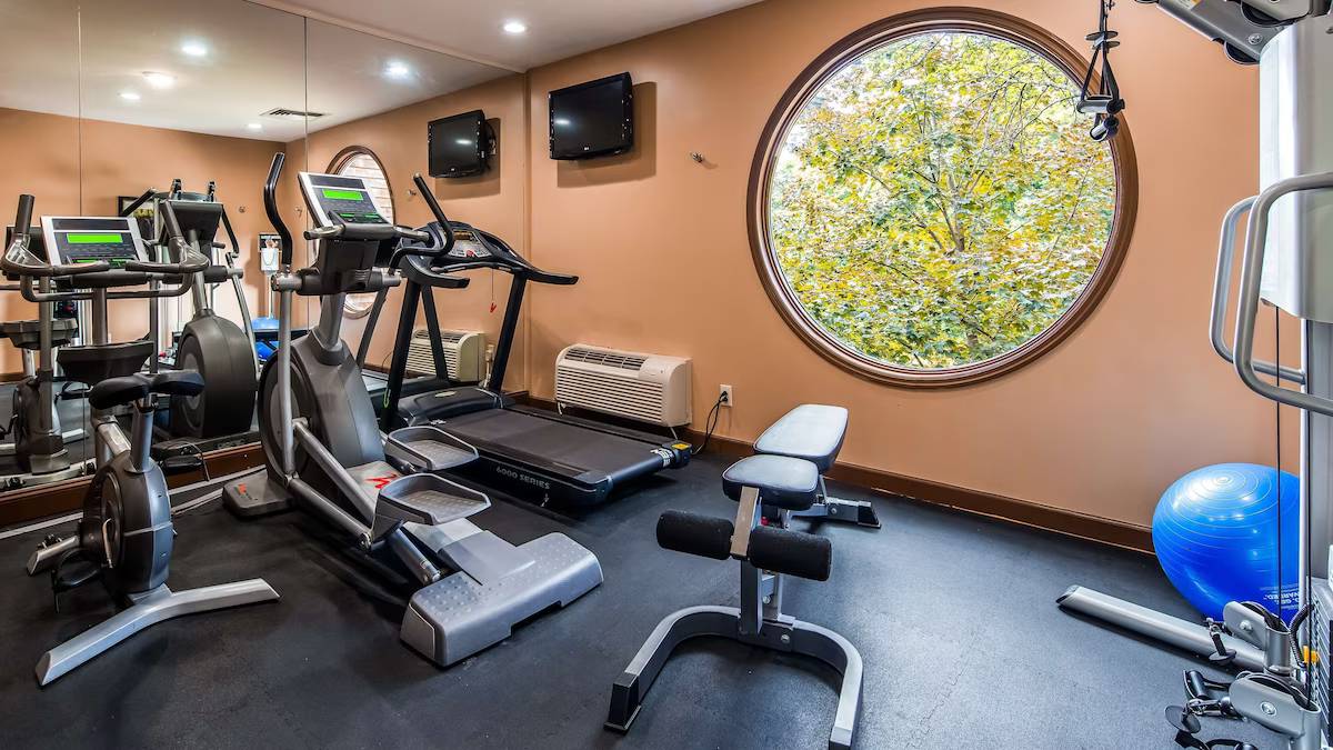 Best Western Plus The Inn & Suites At The Falls