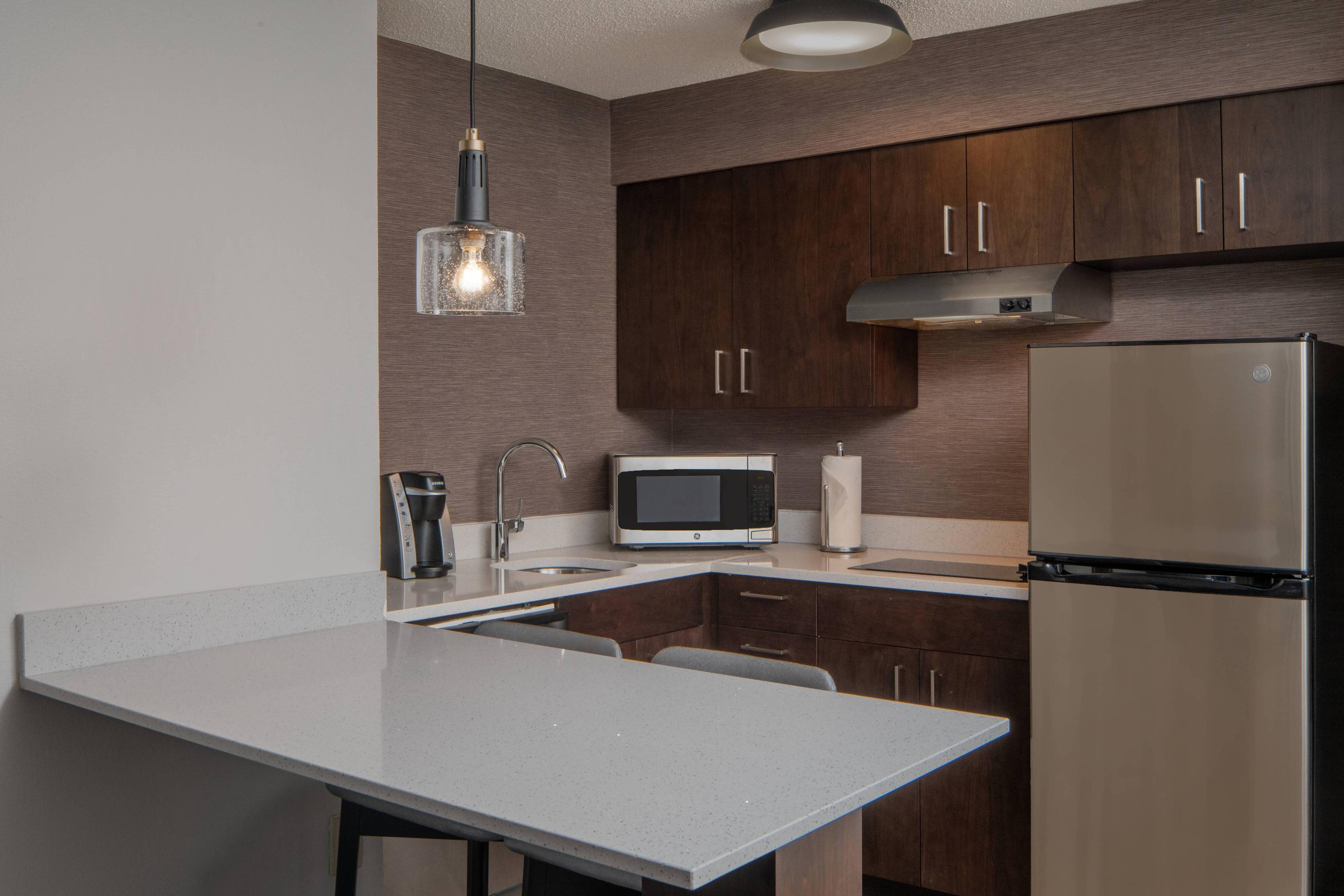 Sonesta ES Suites Fairfax Fair Lakes