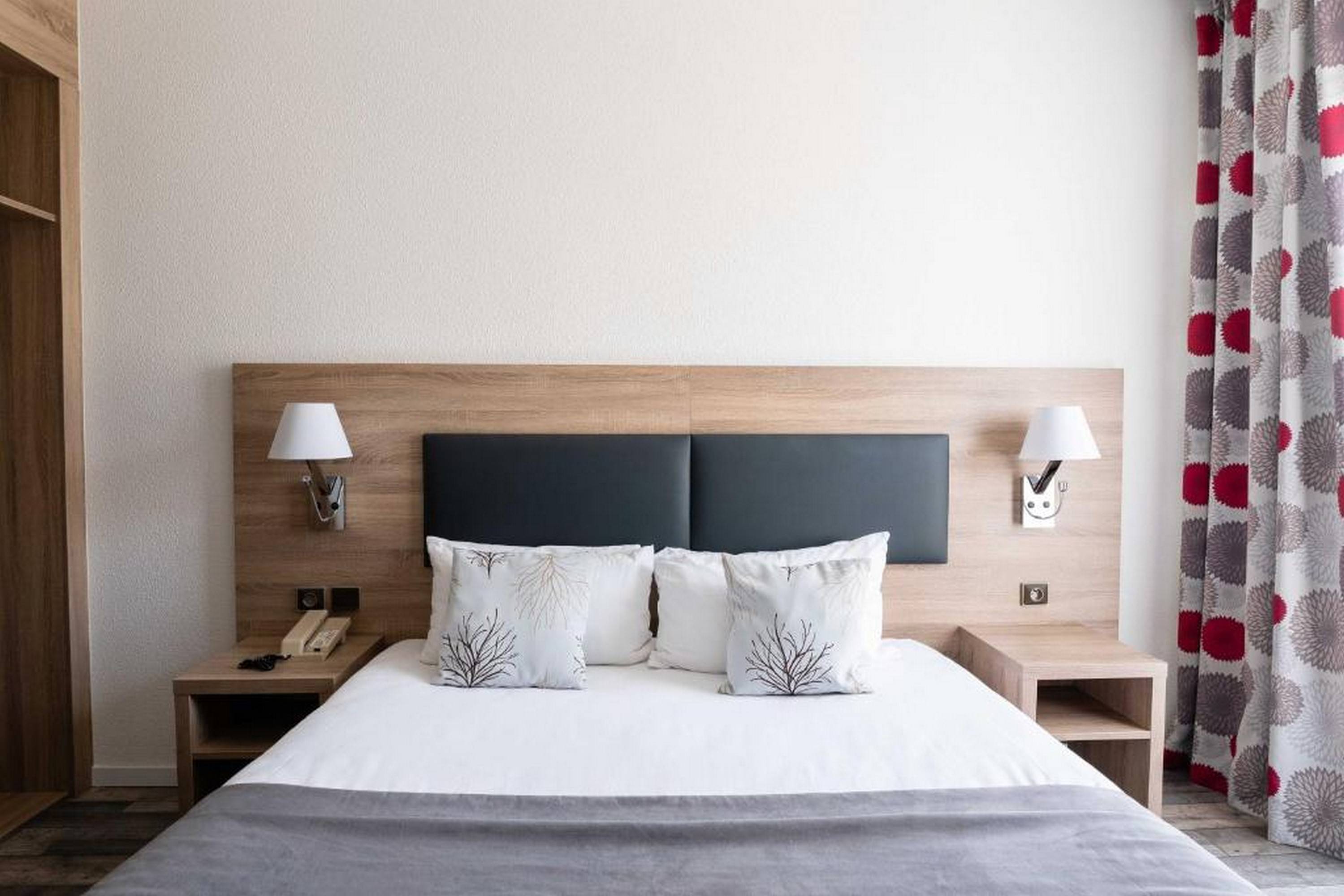 Adonis Cannes | Hôtel Thomas