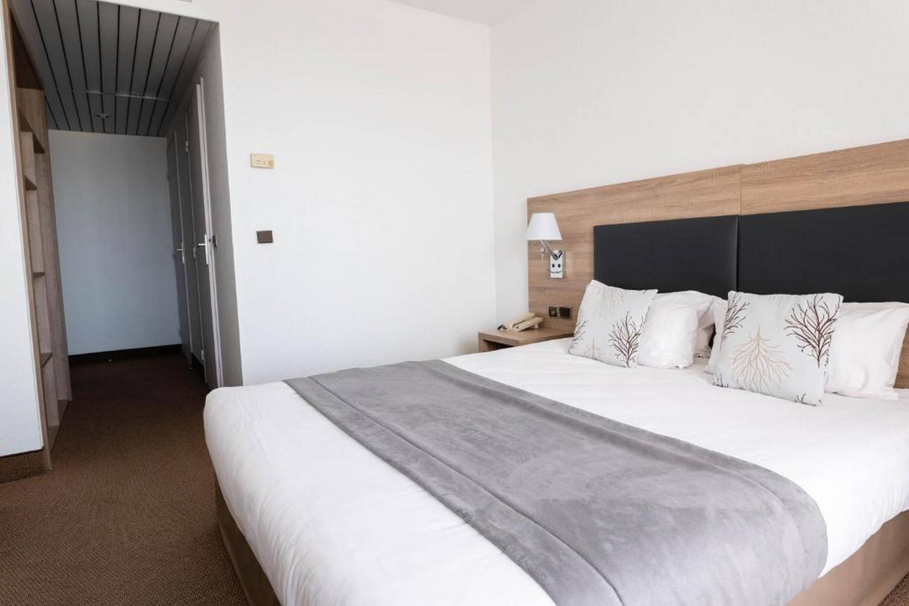 Adonis Cannes | Hôtel Thomas