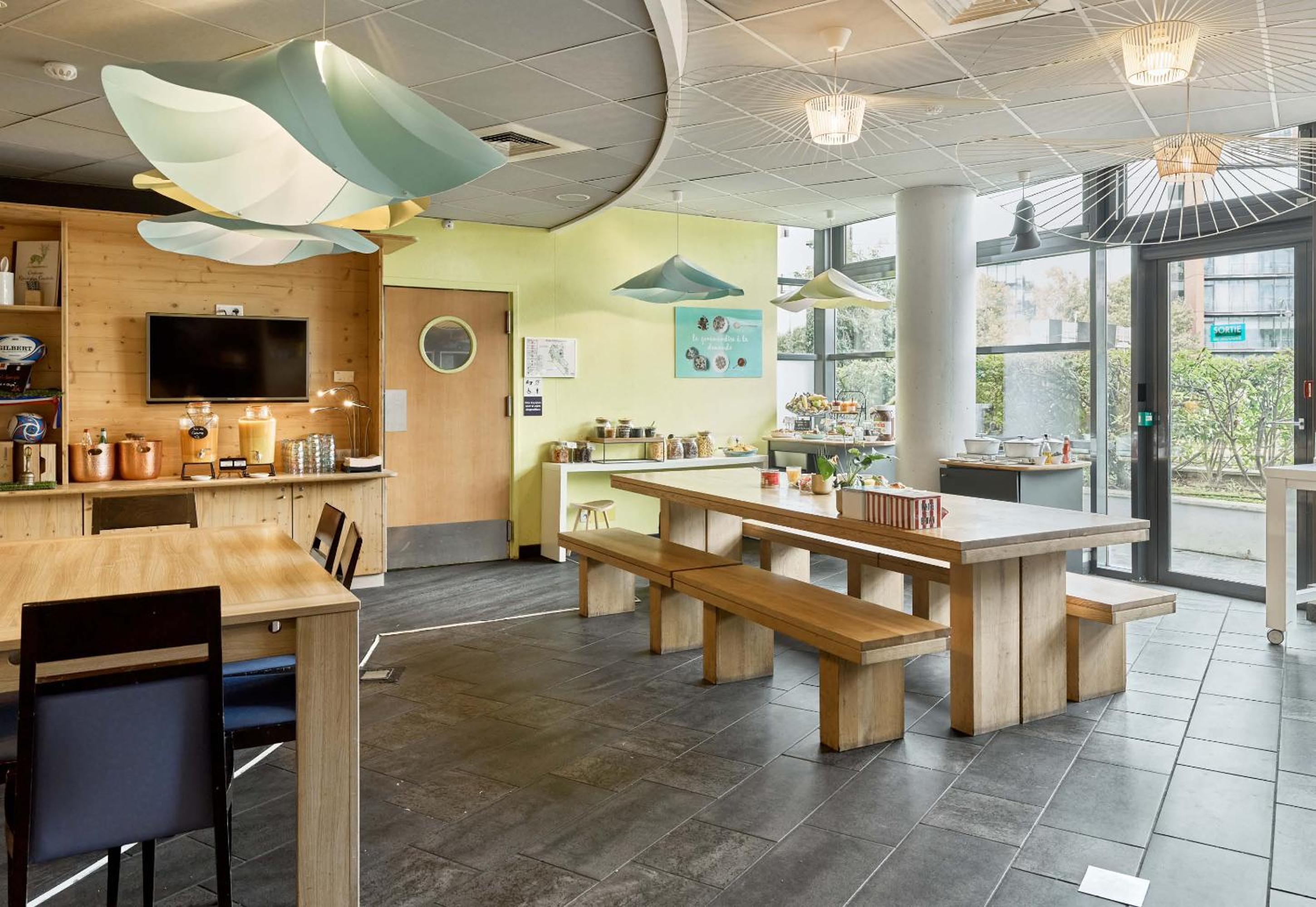 B&B Hôtel Rueil-Malmaison