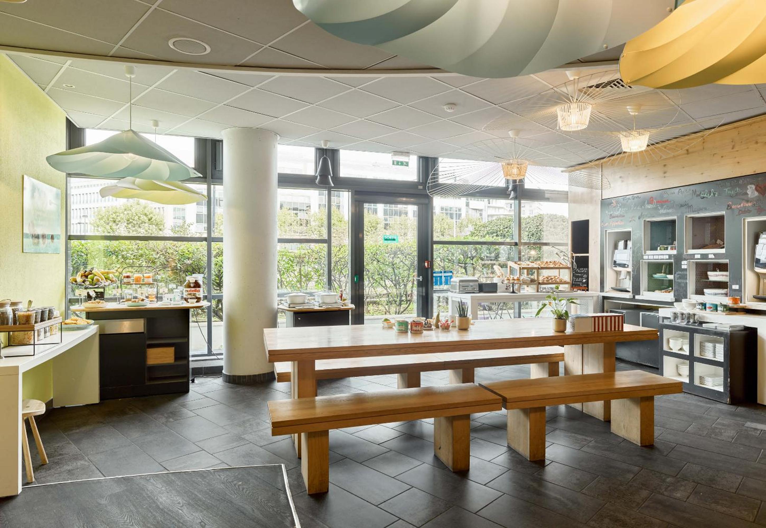 B&B Hôtel Rueil-Malmaison