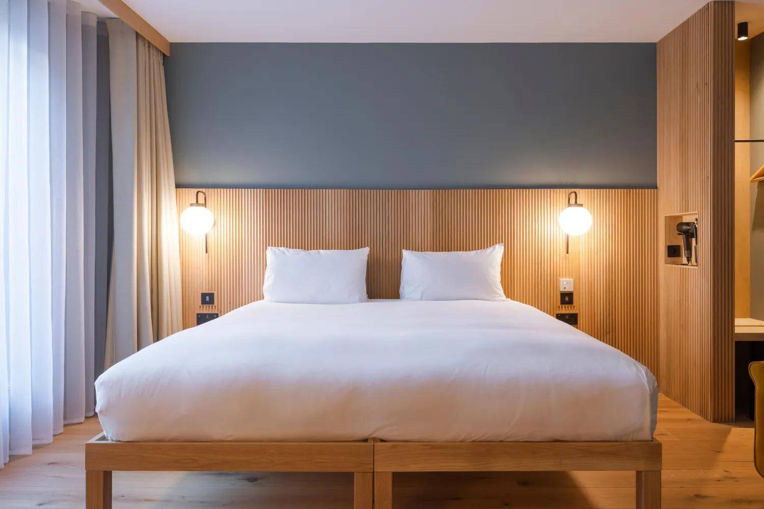 Mollie's Motel & Diner Bristol