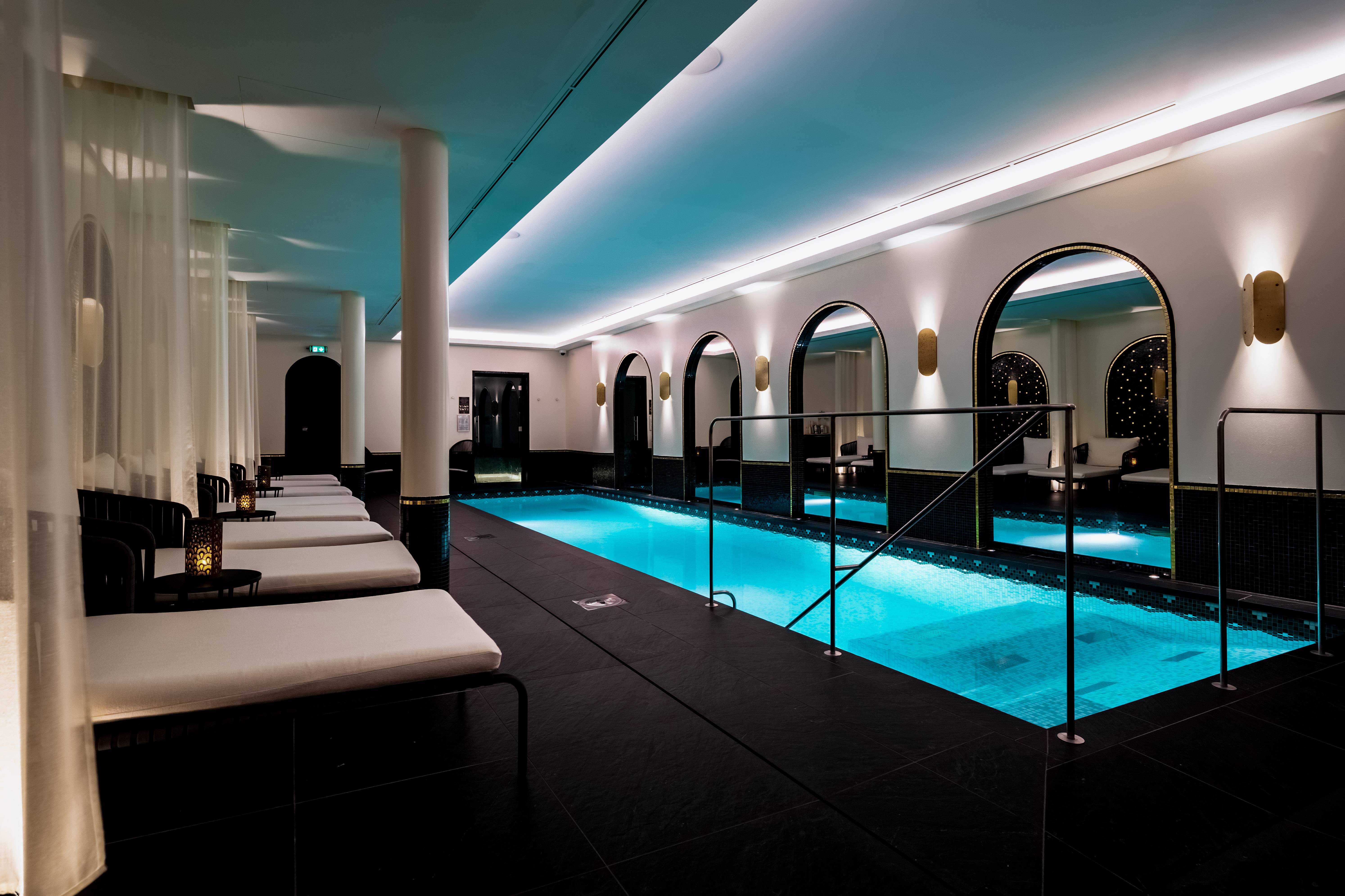 Best Western Plus Crystal, Hôtel, Bar & Spa