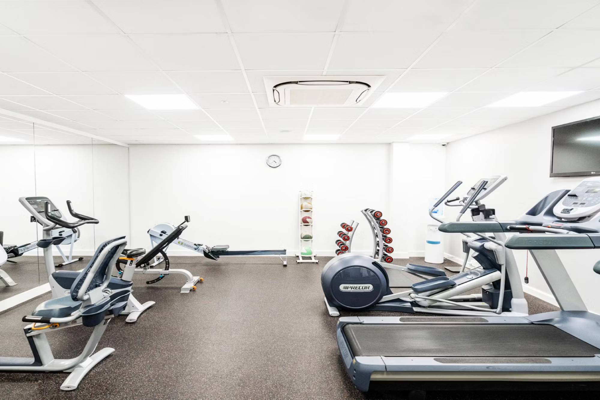 Holiday Inn London Luton Airport, an IHG Hotel