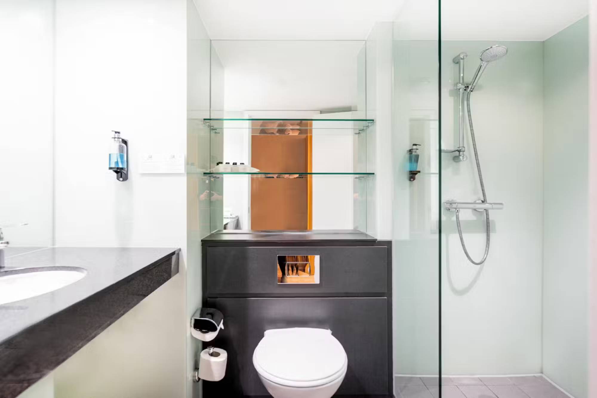 Holiday Inn London Luton Airport, an IHG Hotel