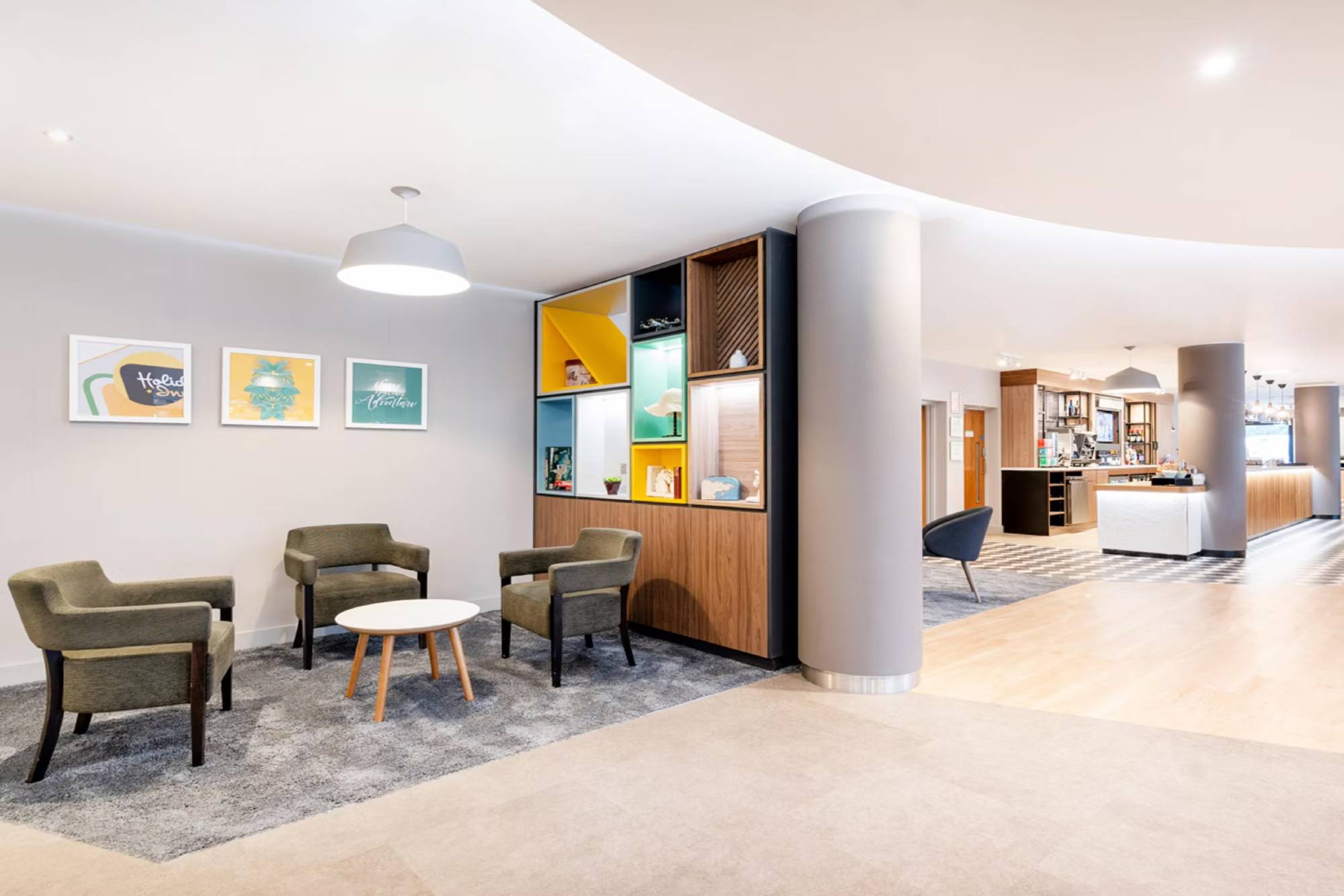 Holiday Inn London Luton Airport, an IHG Hotel