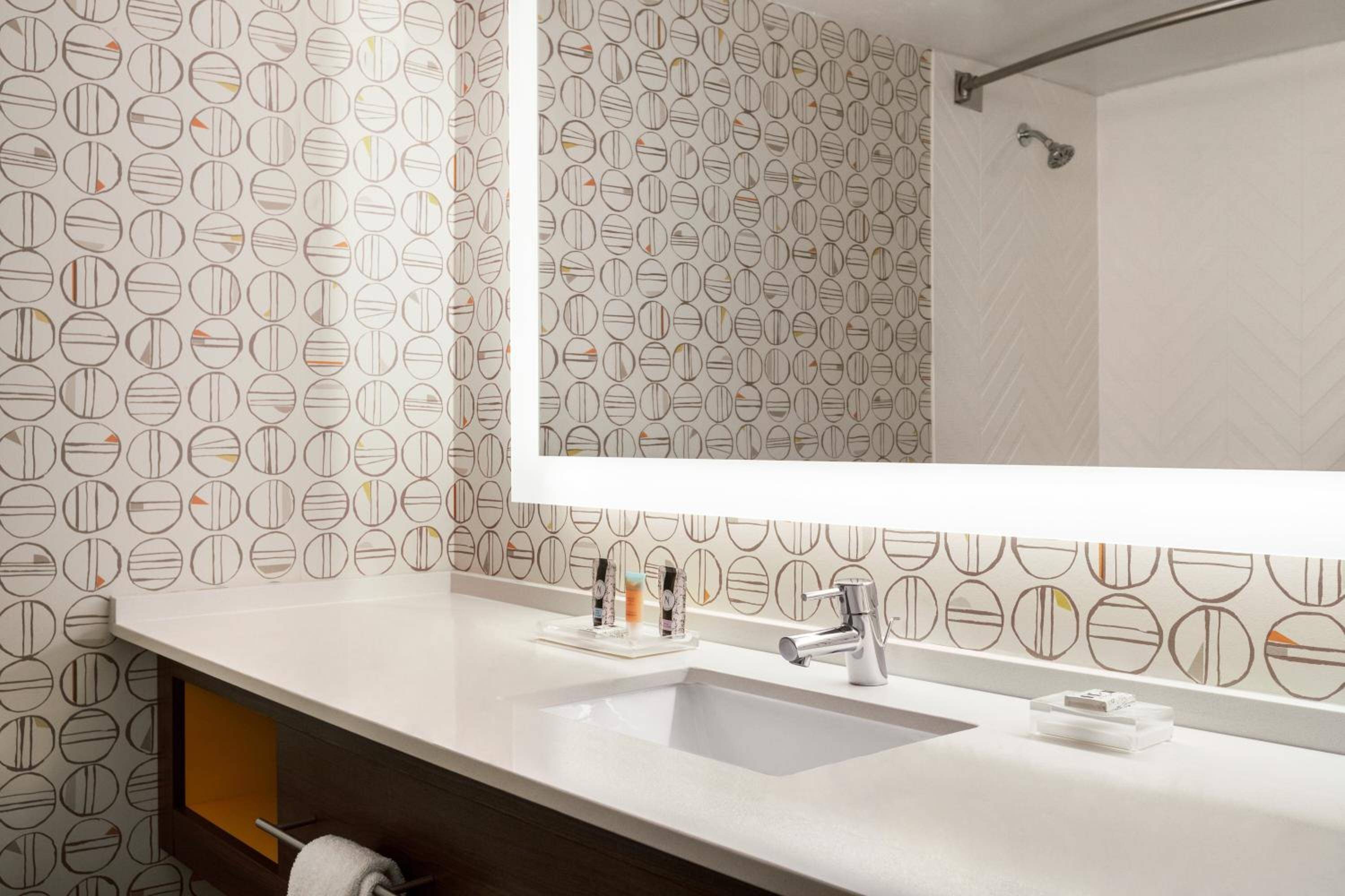 Holiday Inn Orlando International Airport, an IHG Hotel