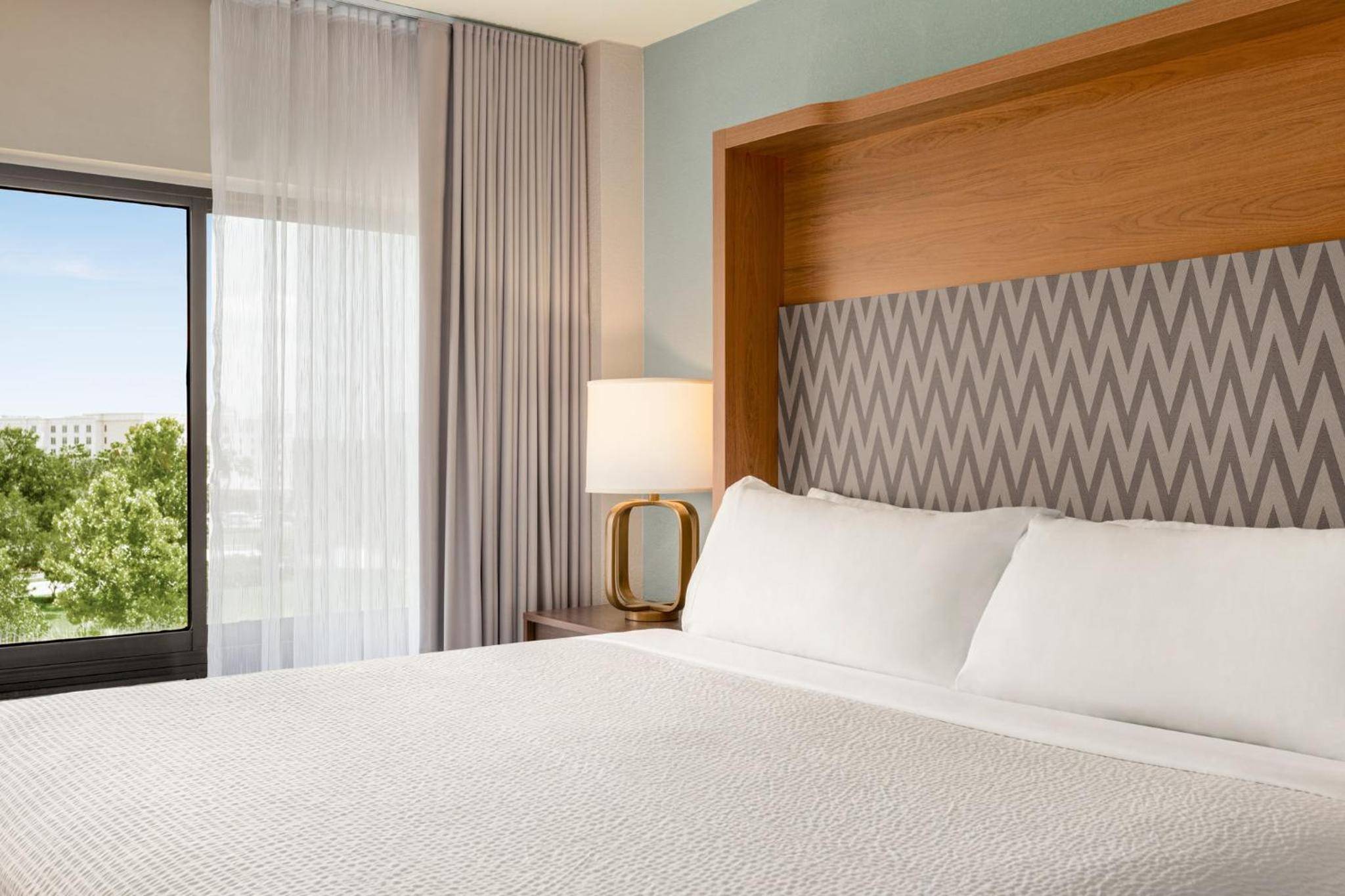 Holiday Inn Orlando International Airport, an IHG Hotel