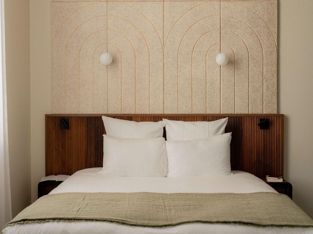 Hôtel Fort St Laurent Lyon - Handwritten Collection