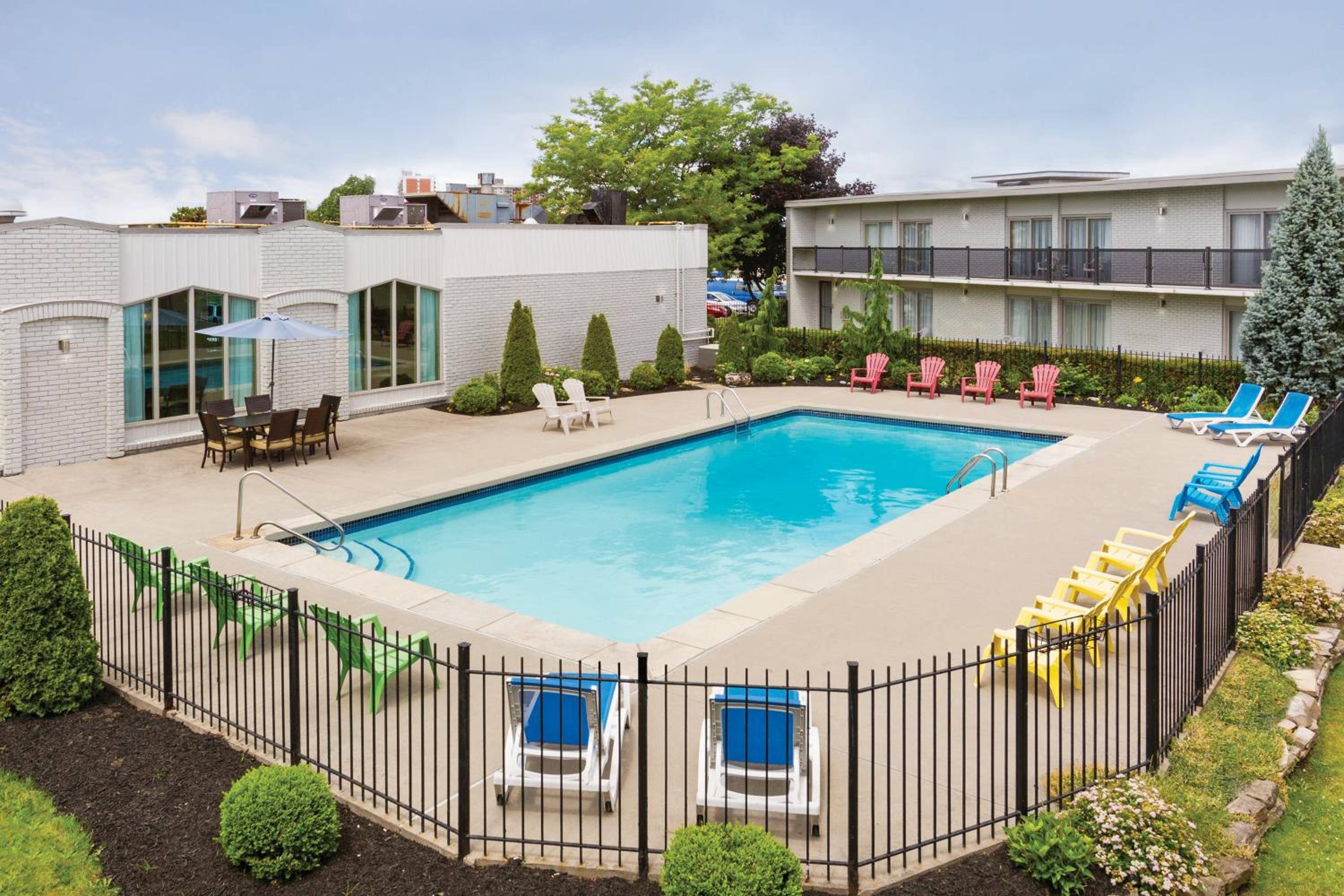 Days Inn by Wyndham London