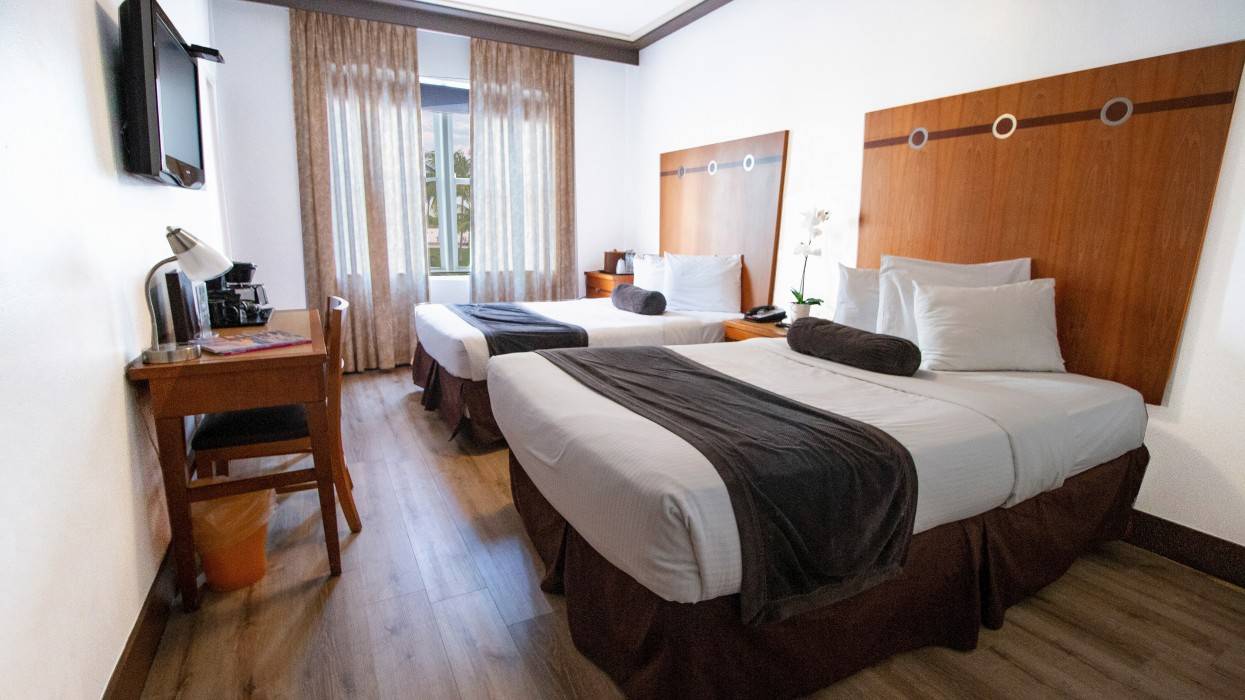 Majestic Hotel South Beach