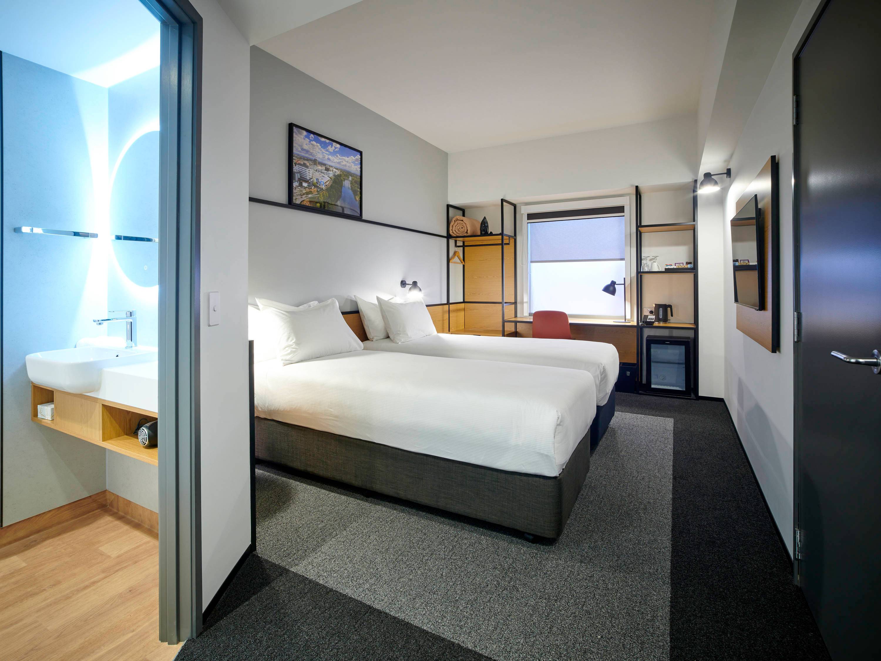 ibis Hamilton Tainui