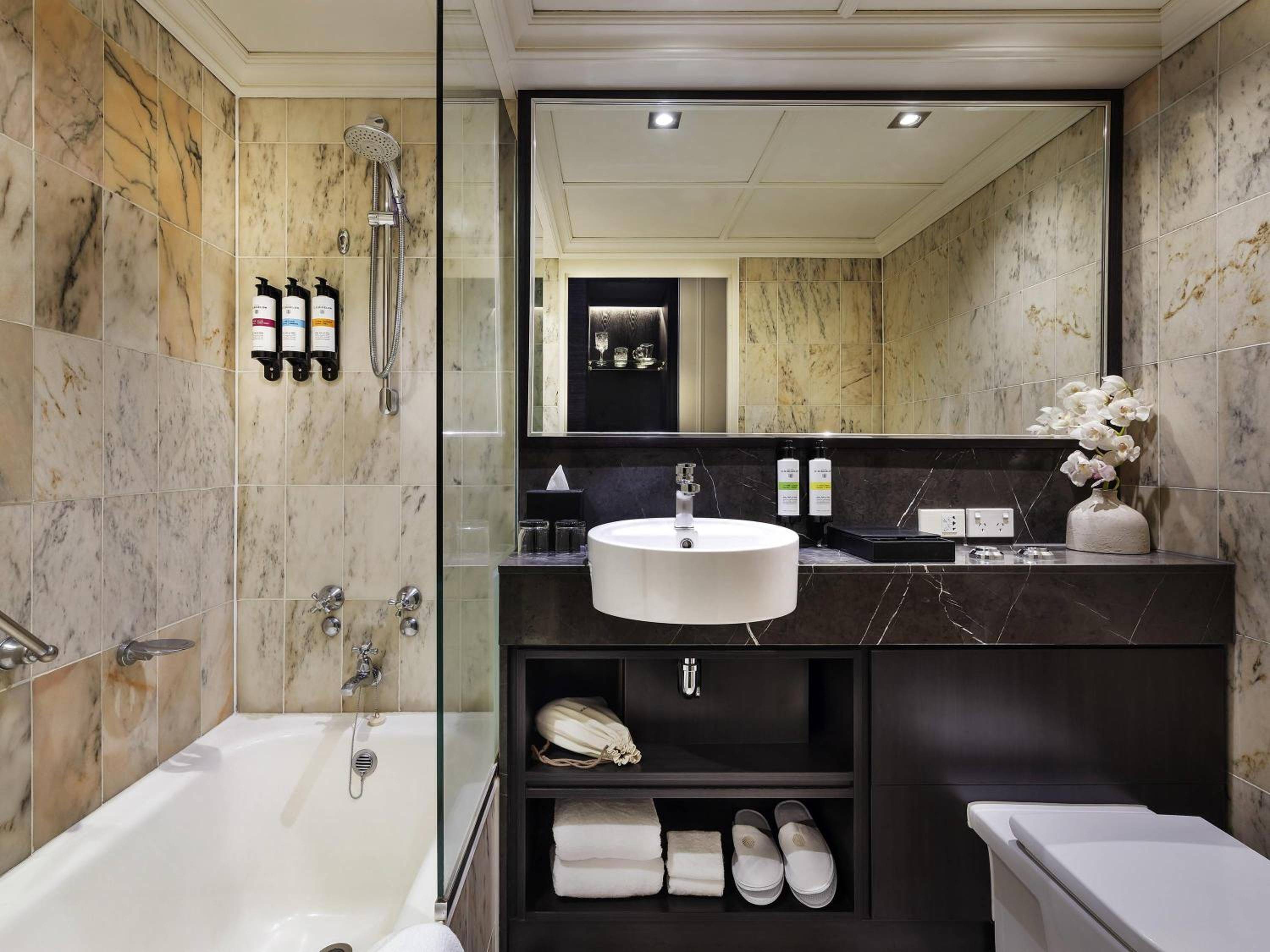 Pullman Auckland Hotel & Apartments