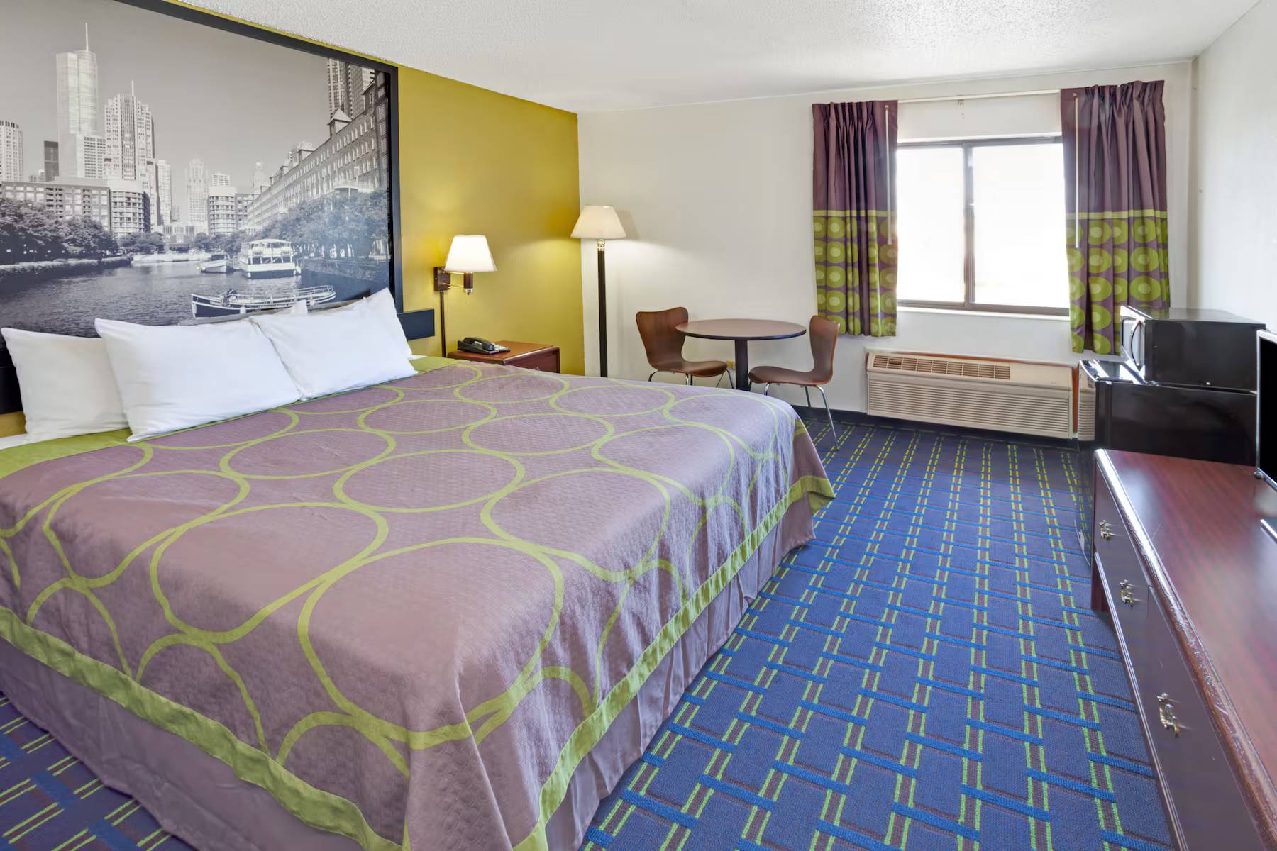 Super 8 by Wyndham Monee I-57