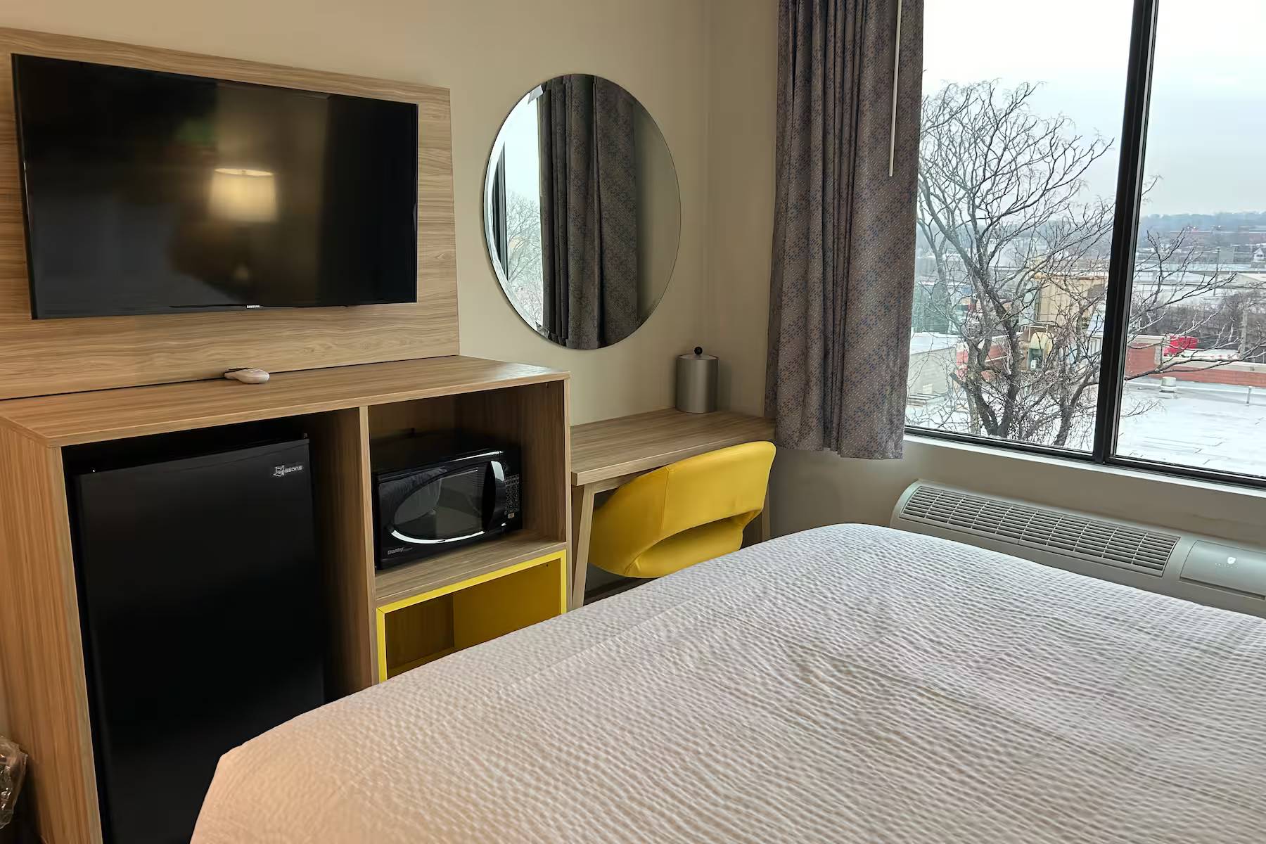 Days Inn by Wyndham Staten Island