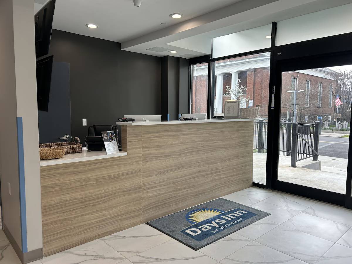 Days Inn by Wyndham Staten Island