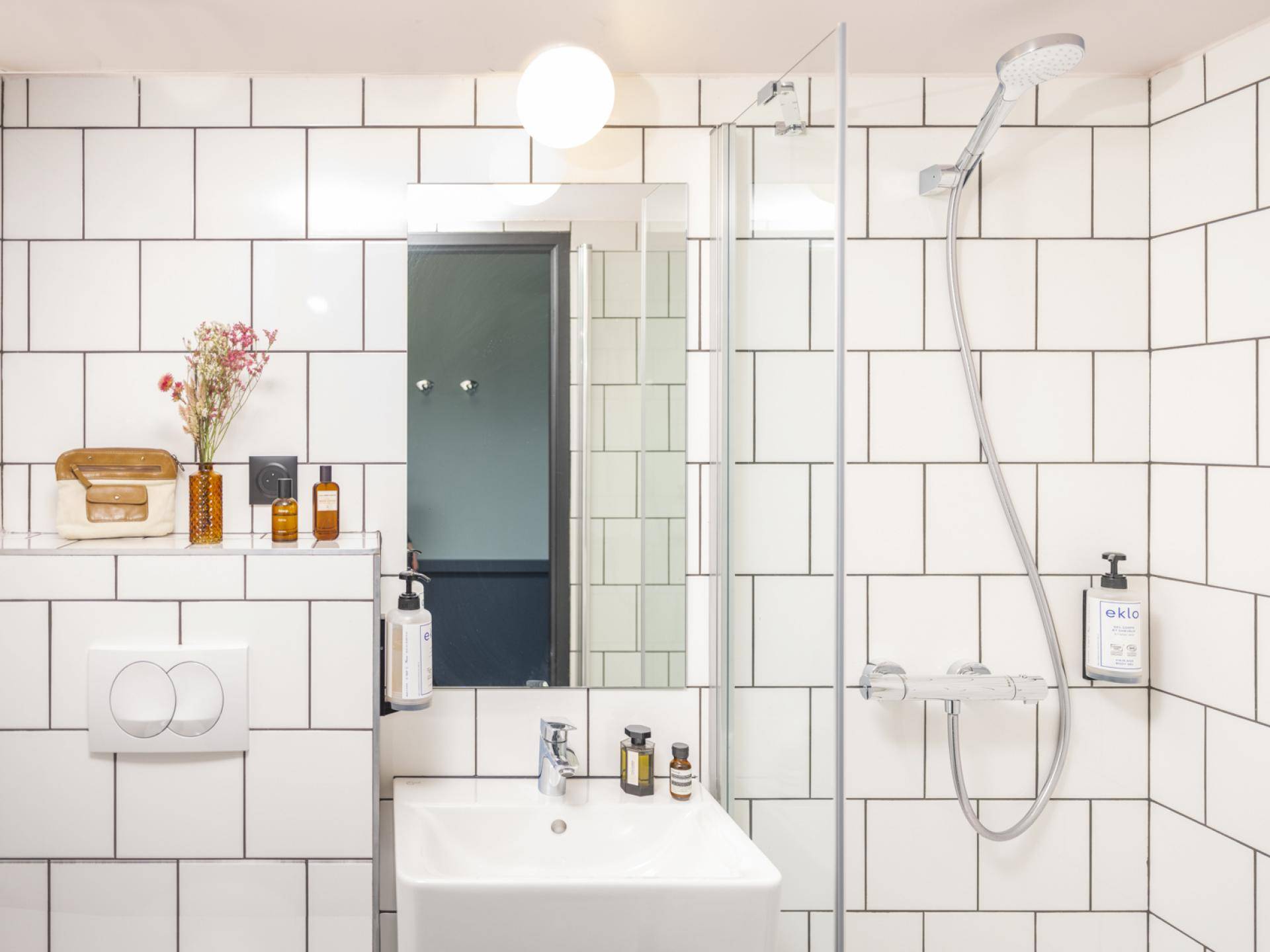 Eklo Paris Roissy CDG Airport