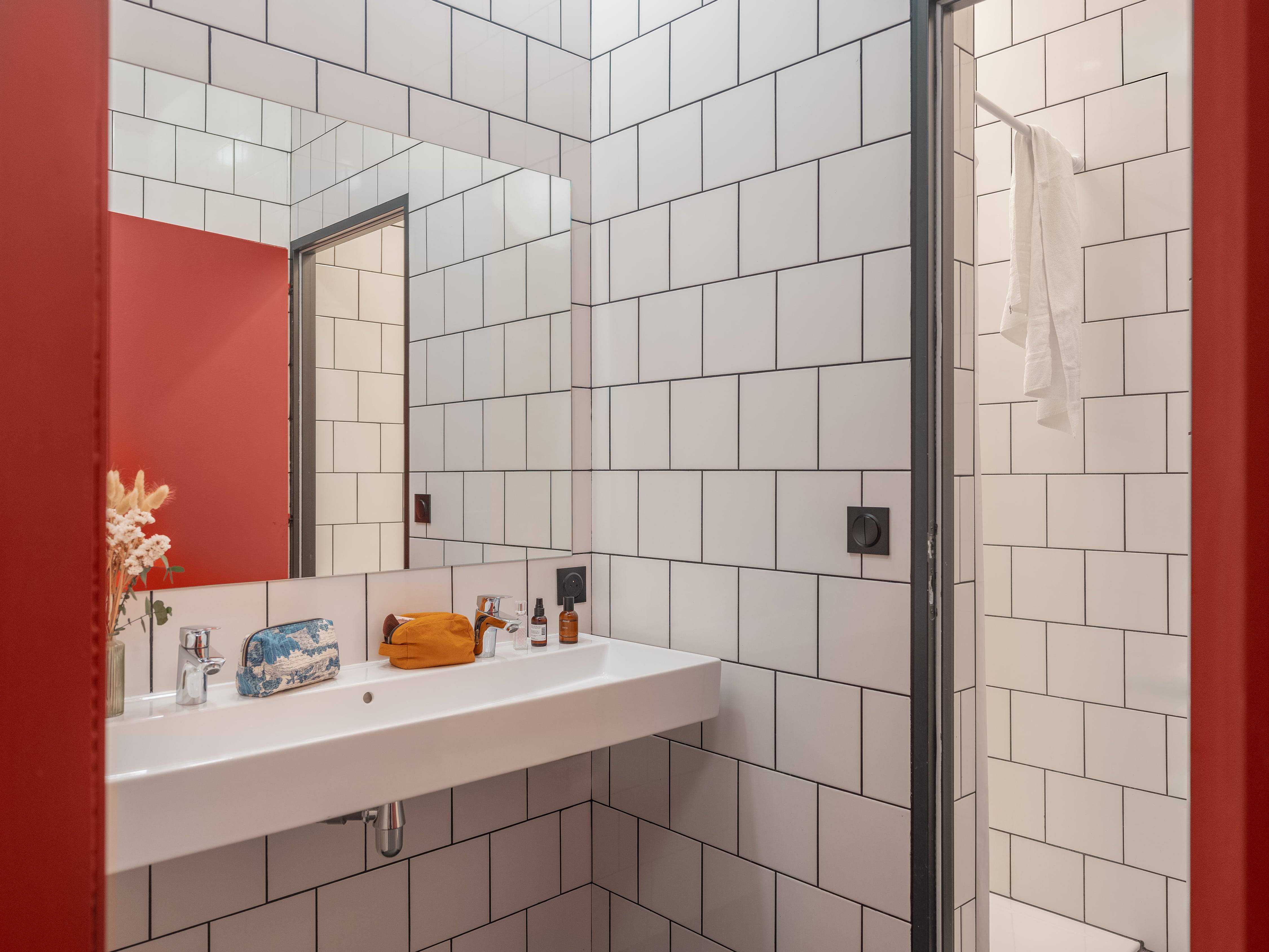 Eklo Paris Roissy CDG Airport