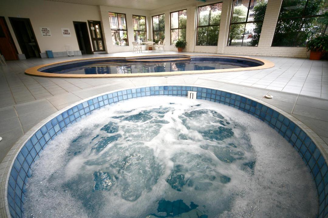 Best Western Plus The Tudor Box Hill