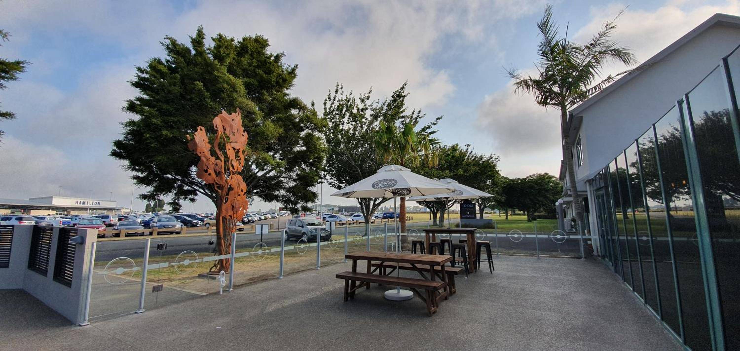 JetPark Hotel Hamilton Airport