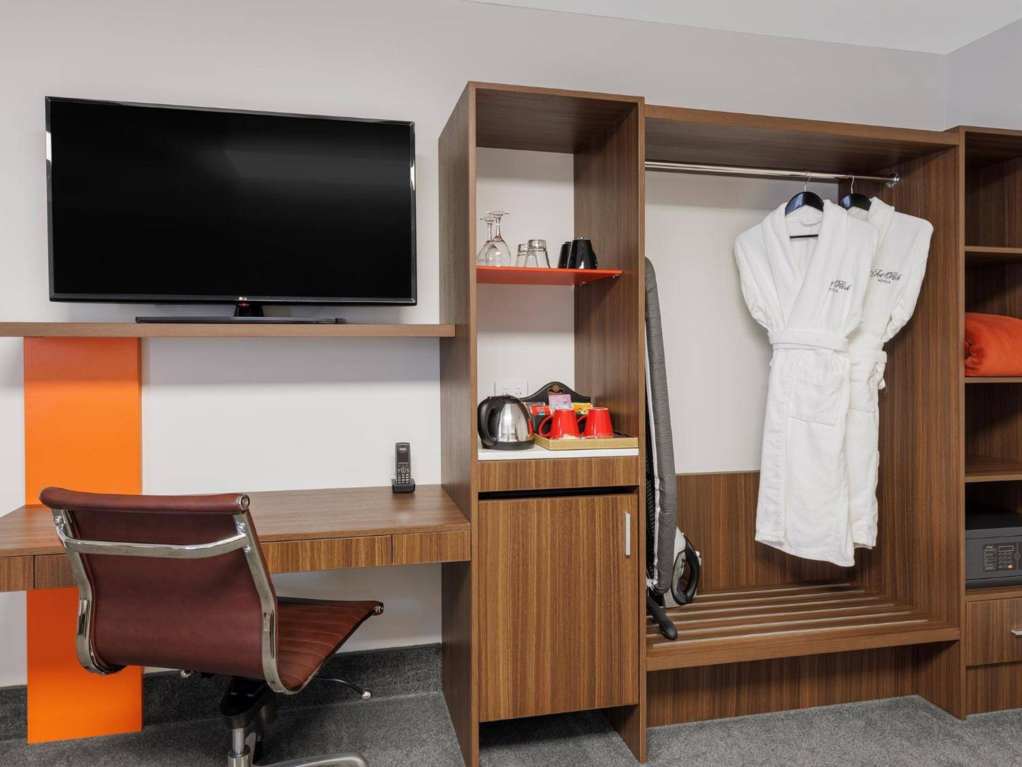 JetPark Hotel Hamilton Airport