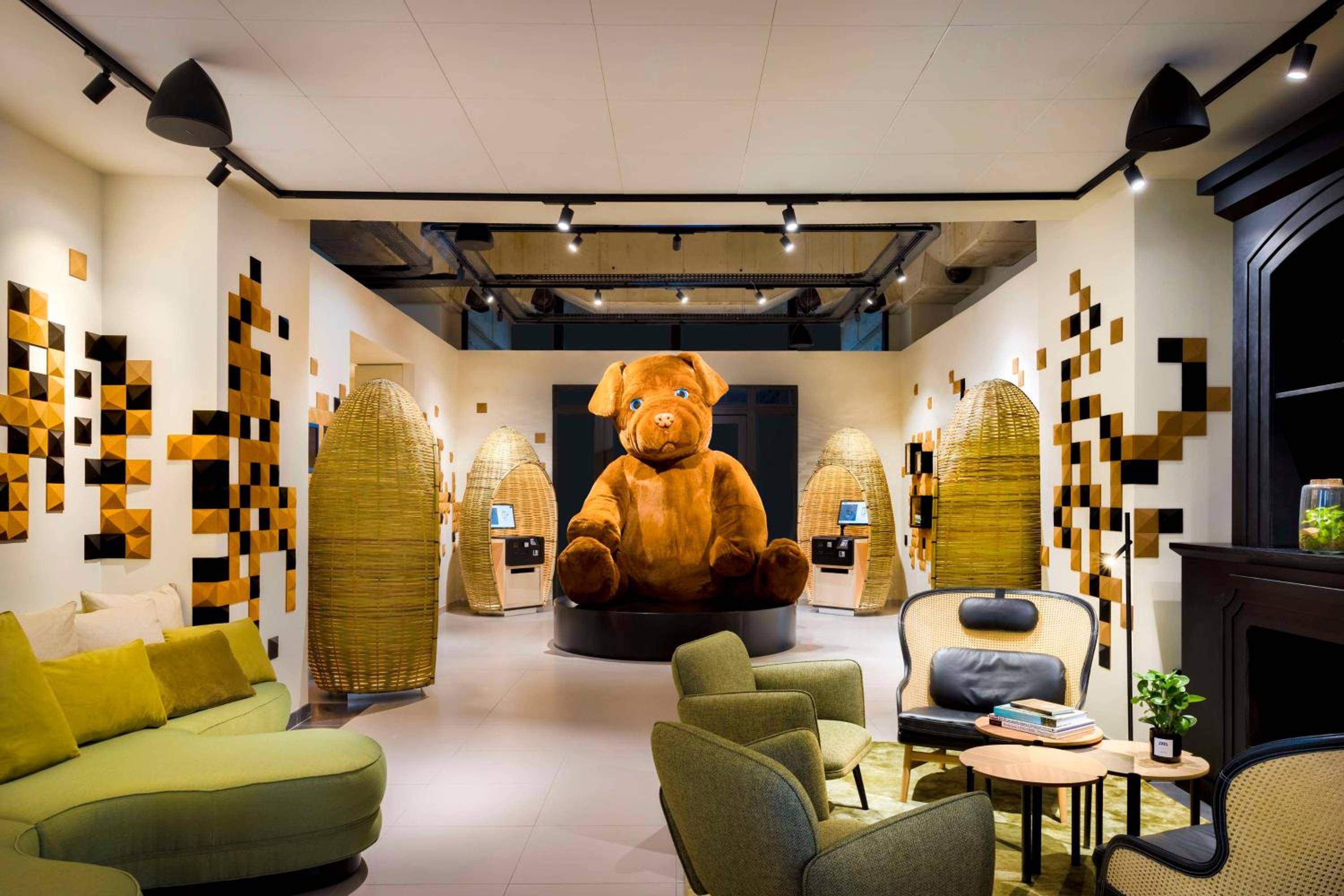 FirstName Bordeaux by Hyatt